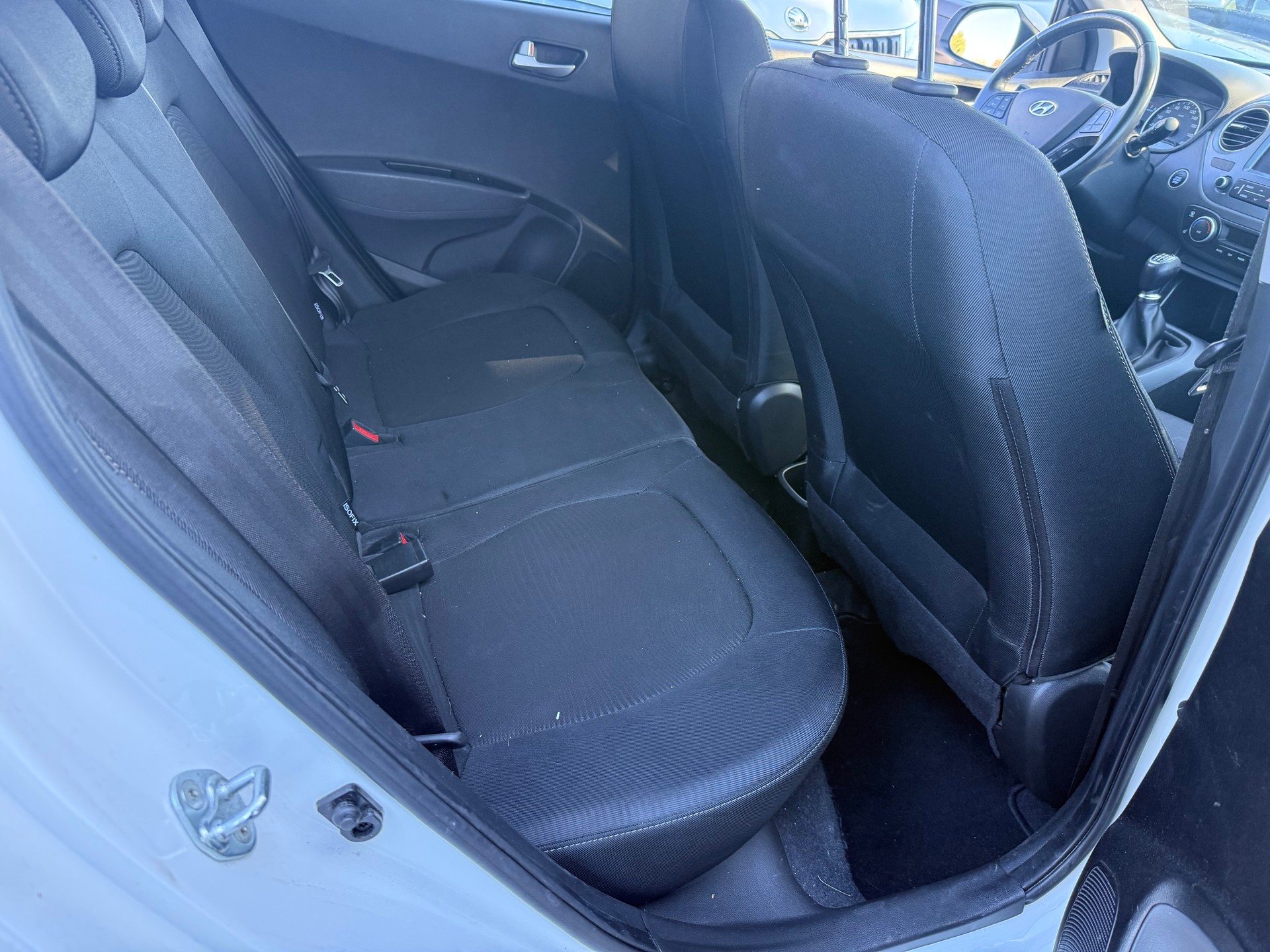 HYUNDAI i10 1.2 Amplia-image-8