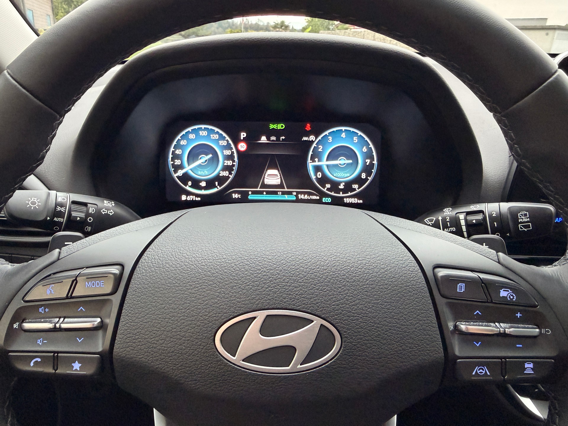 HYUNDAI i30 1.5 T-GDi Vertex DCT-image-8