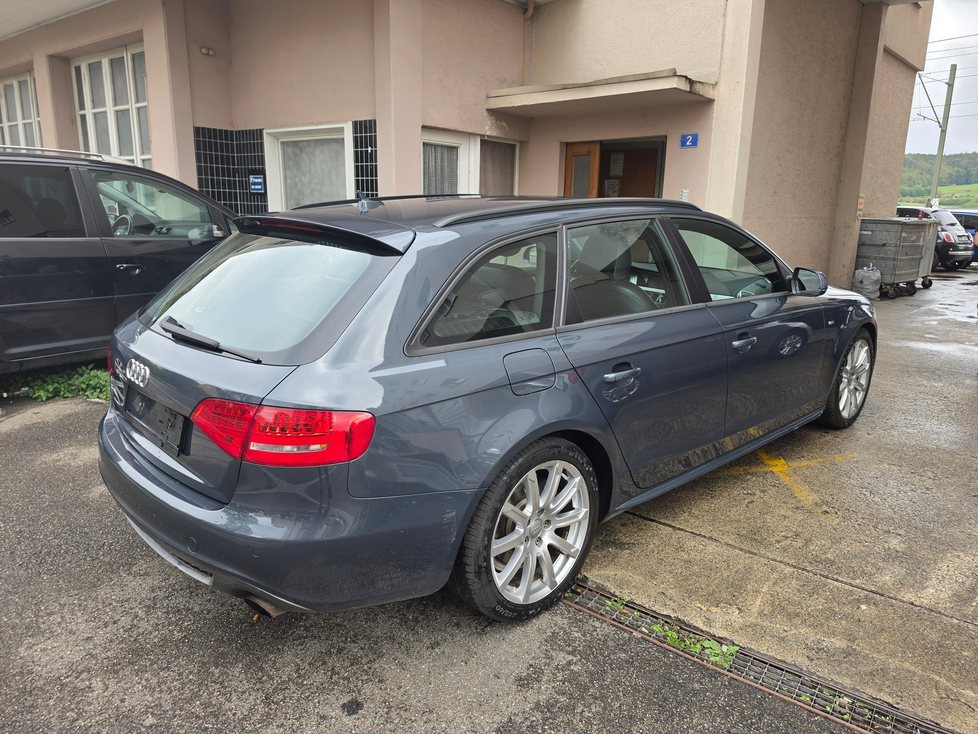 AUDI A4 Avant 2.0 TFSI quattro S-tronic-image-1