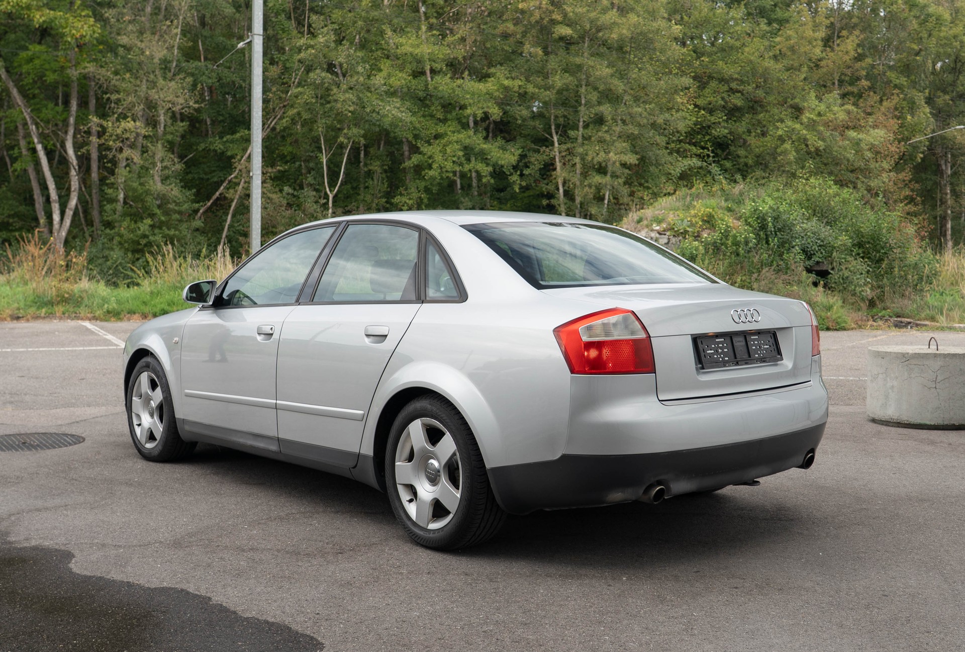 AUDI A4 1.8 T-image-2