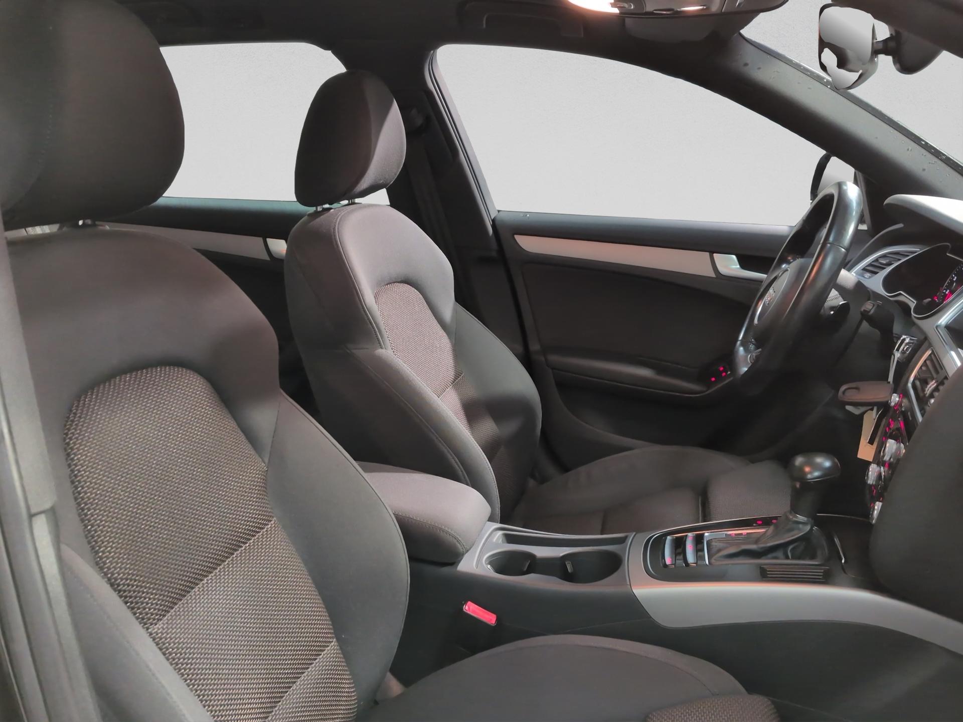 AUDI A4 allroad 2.0 TFSI quattro S-tronic-image-16