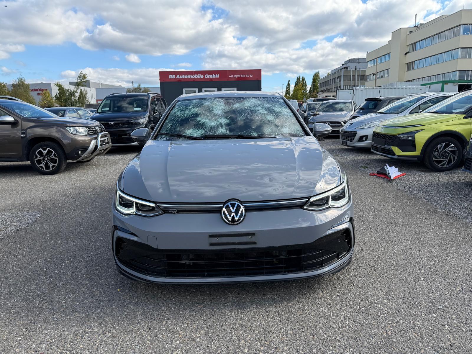 VW Golf VIII 1.5 eTSI R-Line DSG-image-1