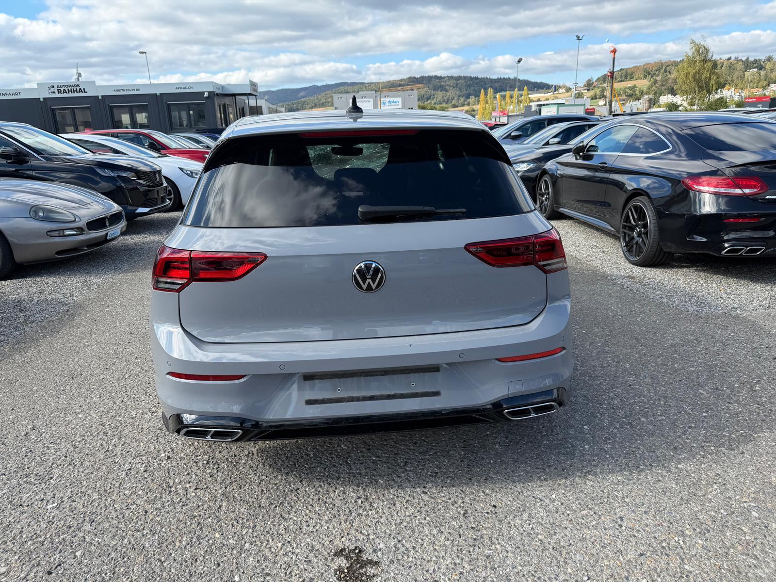 VW Golf VIII 1.5 eTSI R-Line DSG-image-5