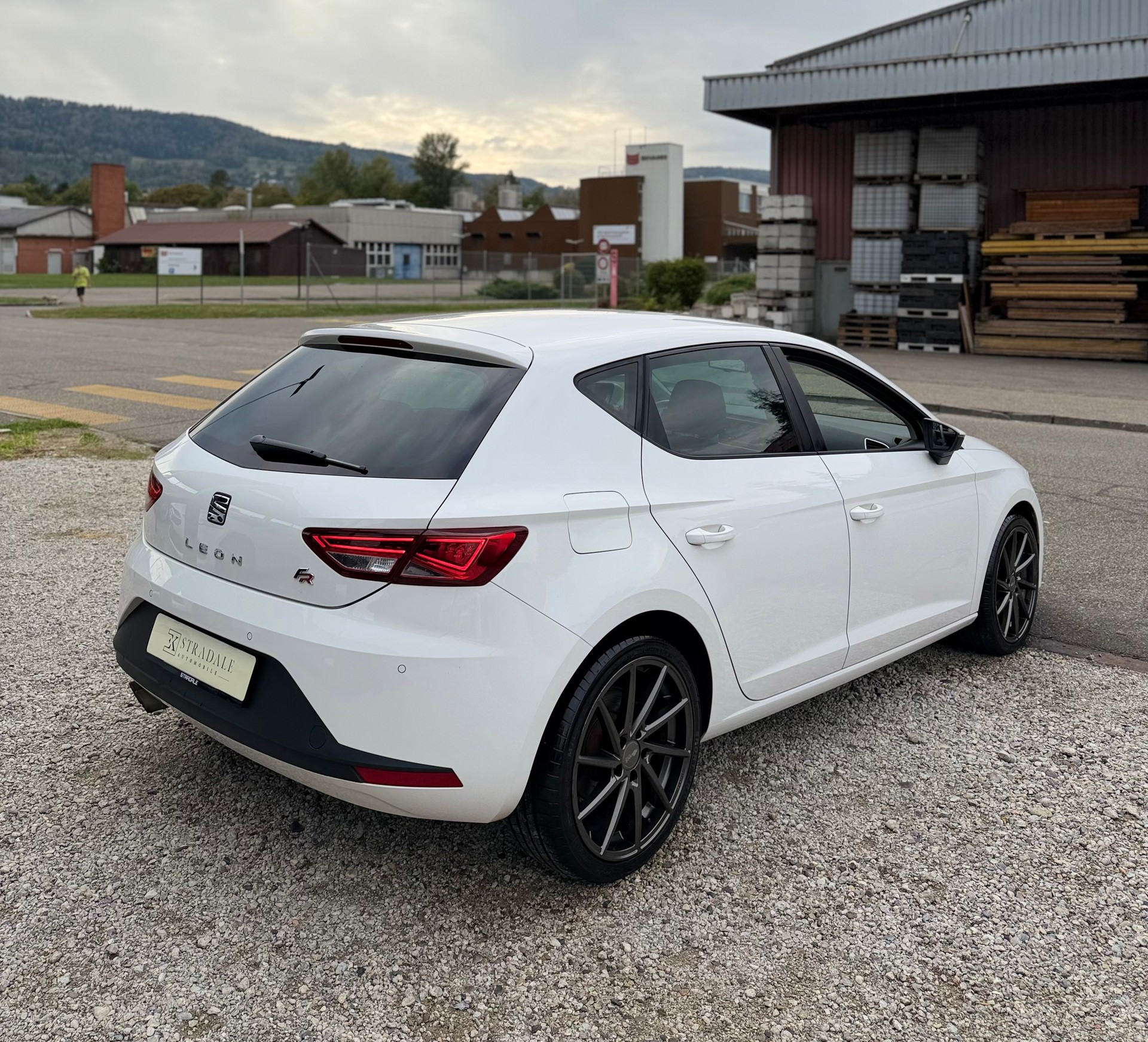 SEAT Leon SC 1.8 TSI FR DSG**Frisch Ab MFK**Garantie**Bose-Sound**-image-4