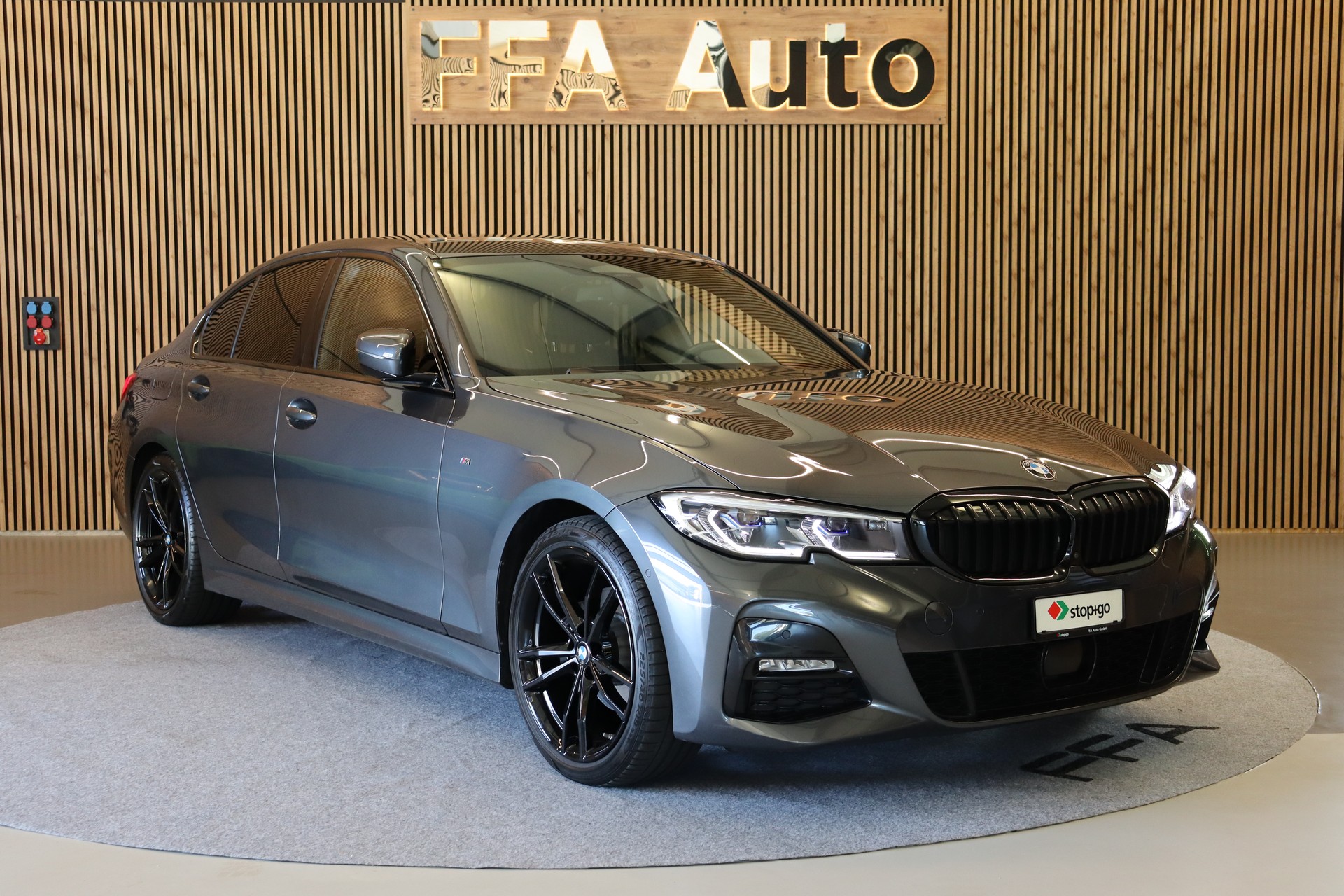 BMW 320d xDrive Pack M Sport-image-5