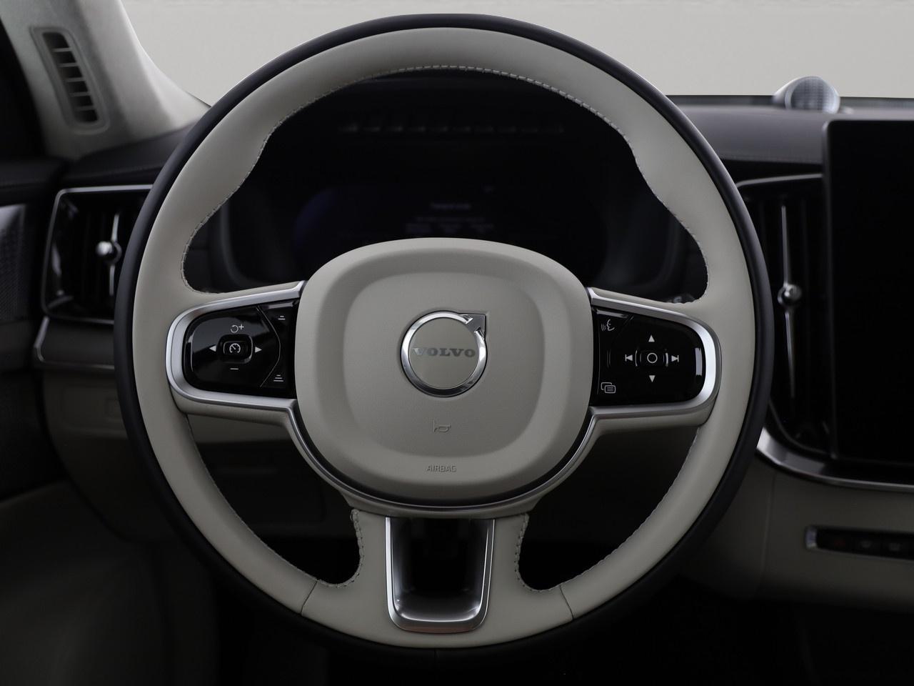 VOLVO XC90 2.0 T8 TE Ultra Dark eAWD-image-12