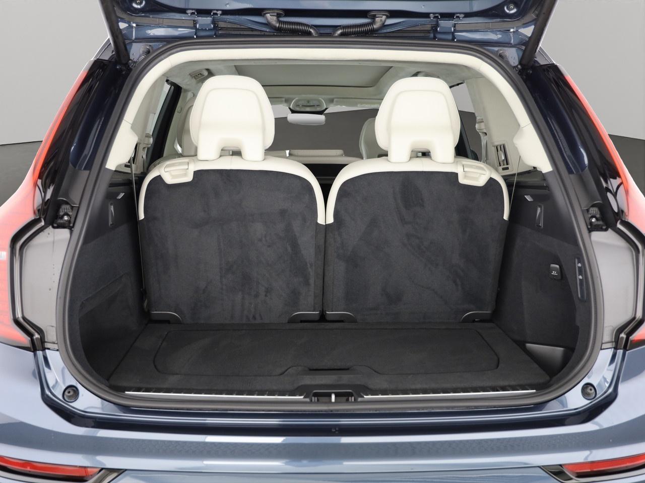 VOLVO XC90 2.0 T8 TE Ultra Dark eAWD-image-11