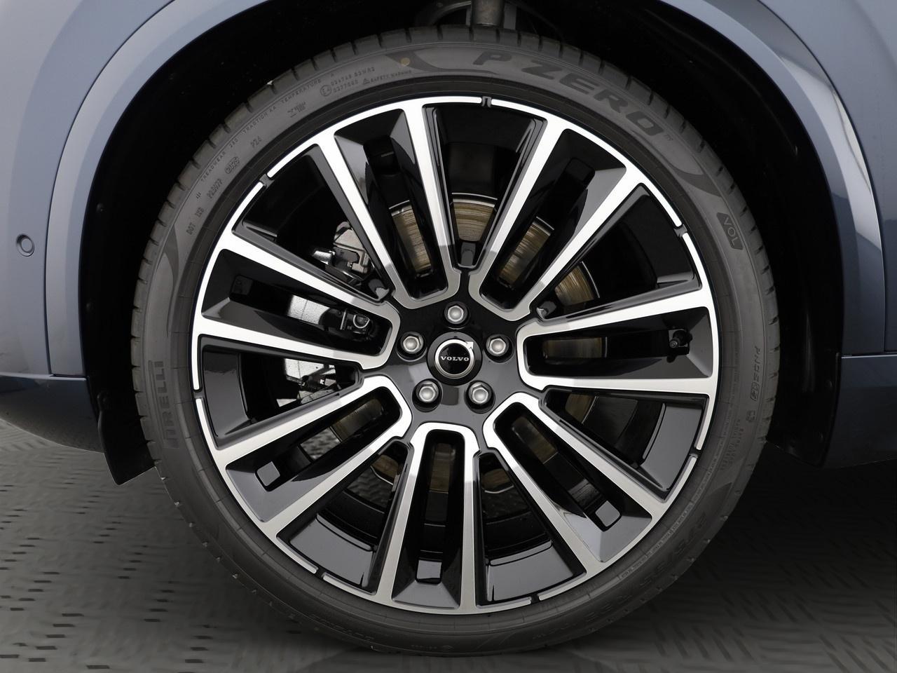 VOLVO XC90 2.0 T8 TE Ultra Dark eAWD-image-5