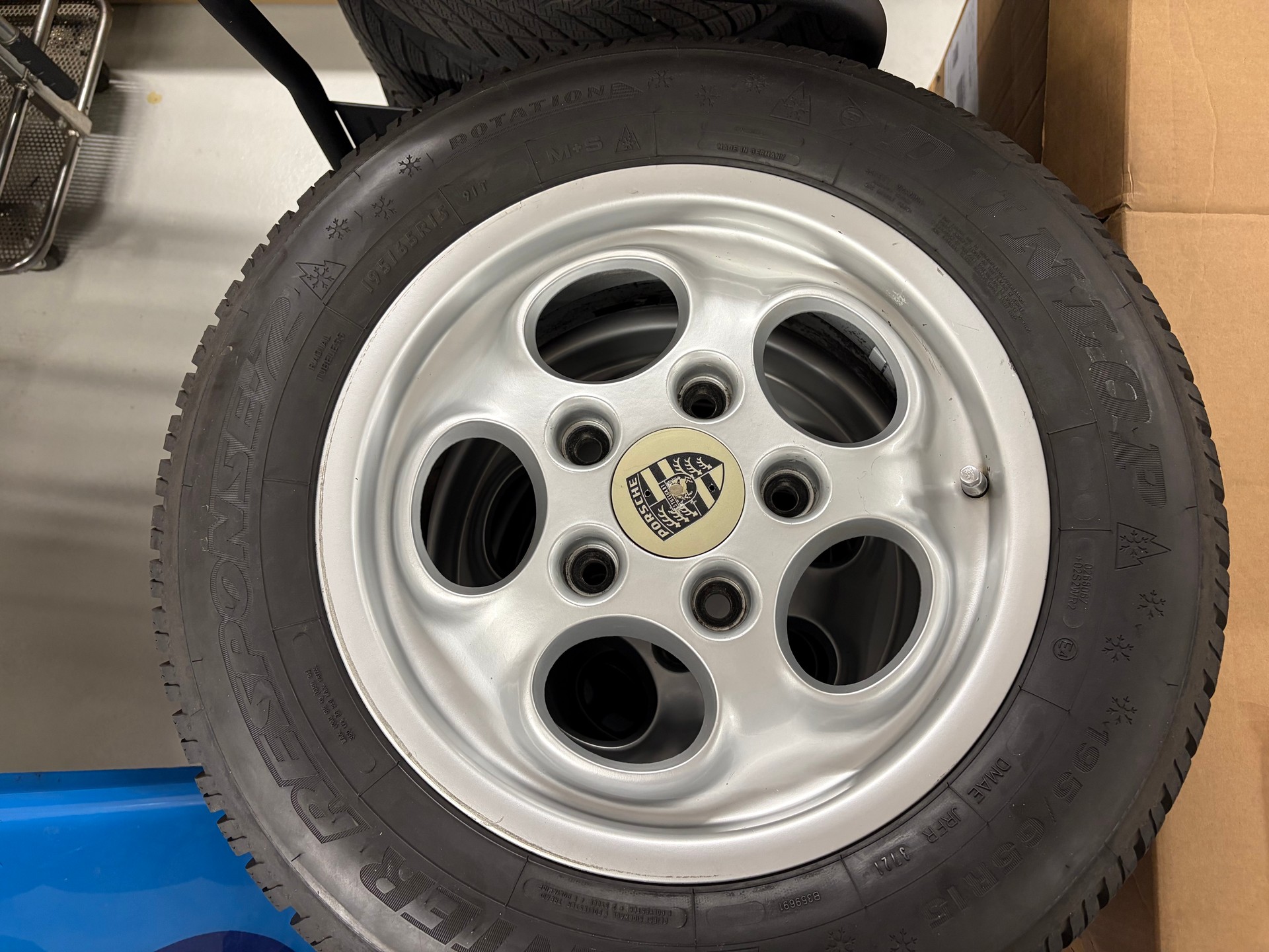 PORSCHE 3.2 Carrera-image-6