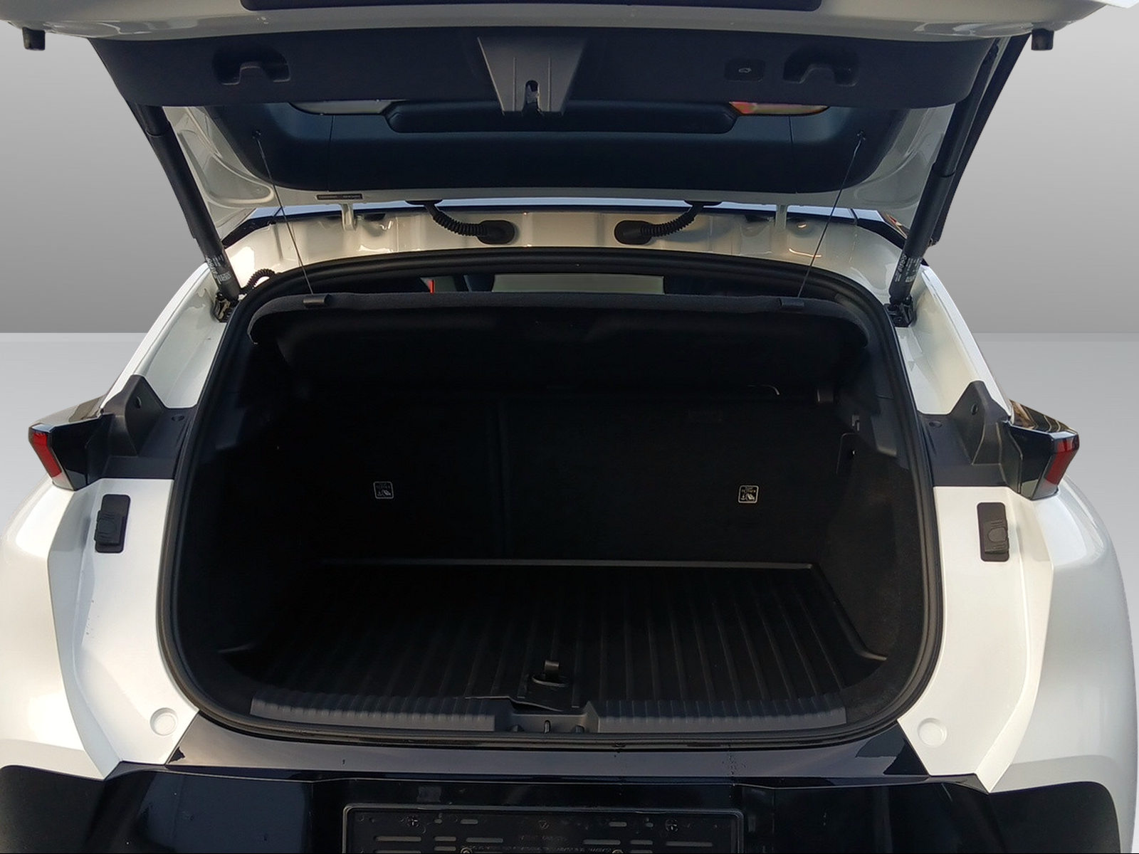 LYNK & CO 02 More-image-15