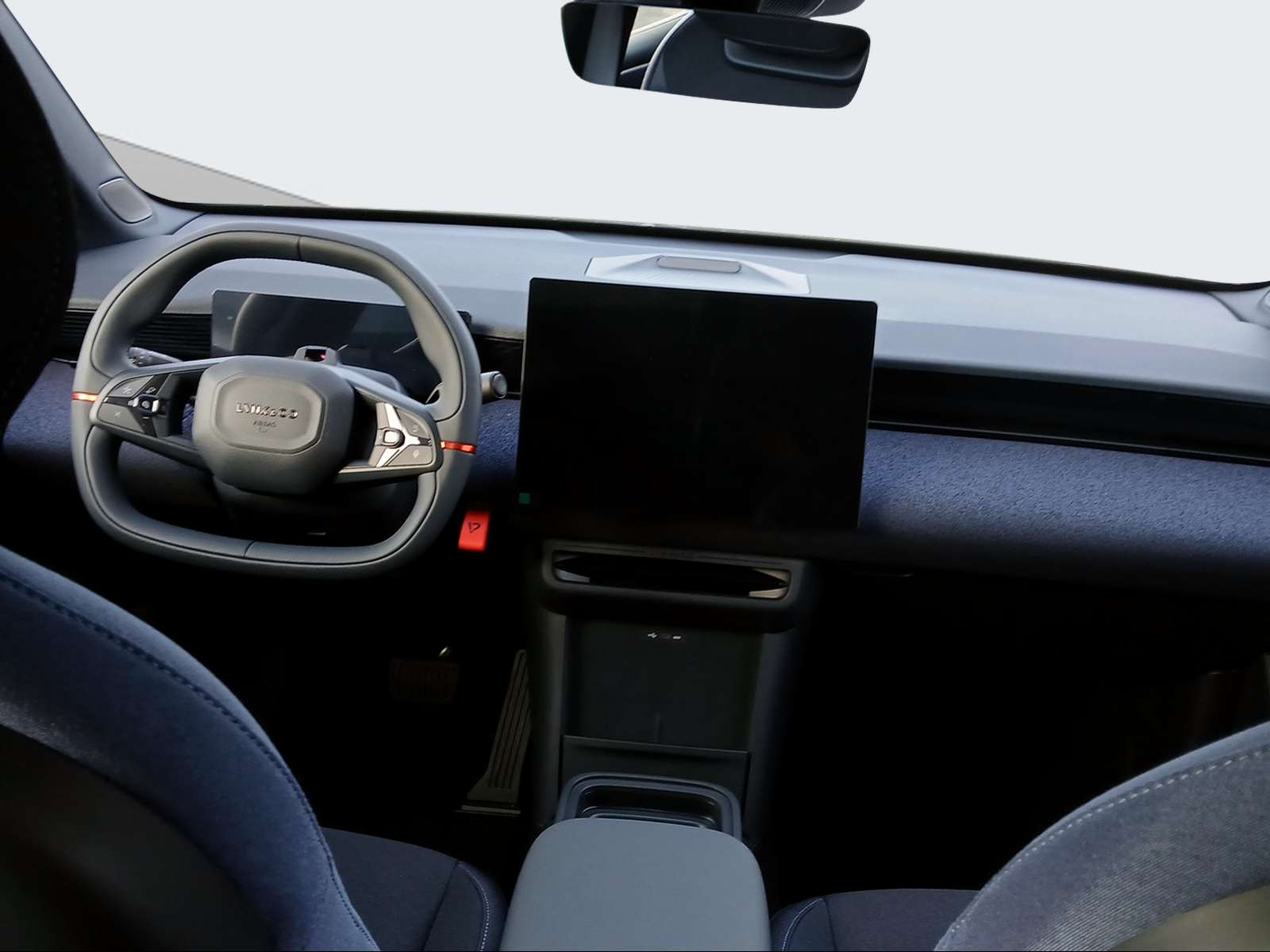LYNK & CO 02 More-image-10
