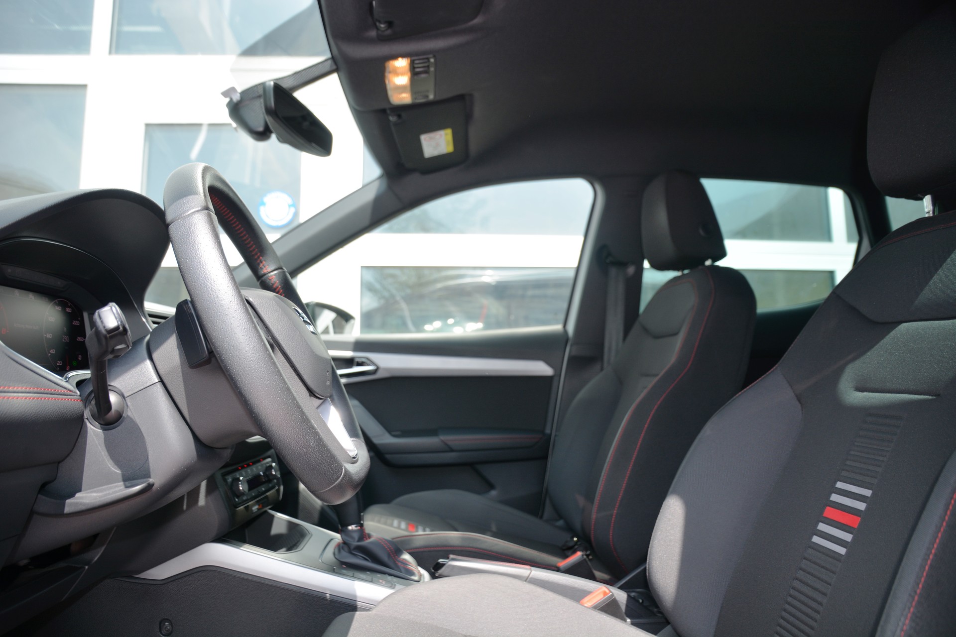 SEAT Arona 1.0 TSI Eco Xcellence DSG-image-15