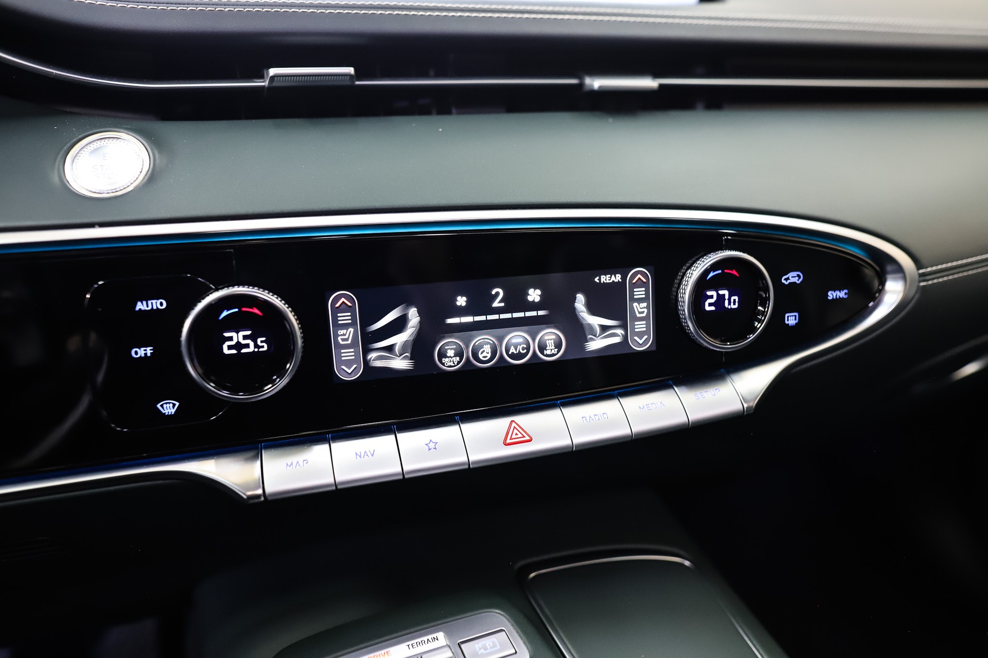 GENESIS GV70 Electrified Sport kWh 77,4 AWD * VIK Black *-image-13