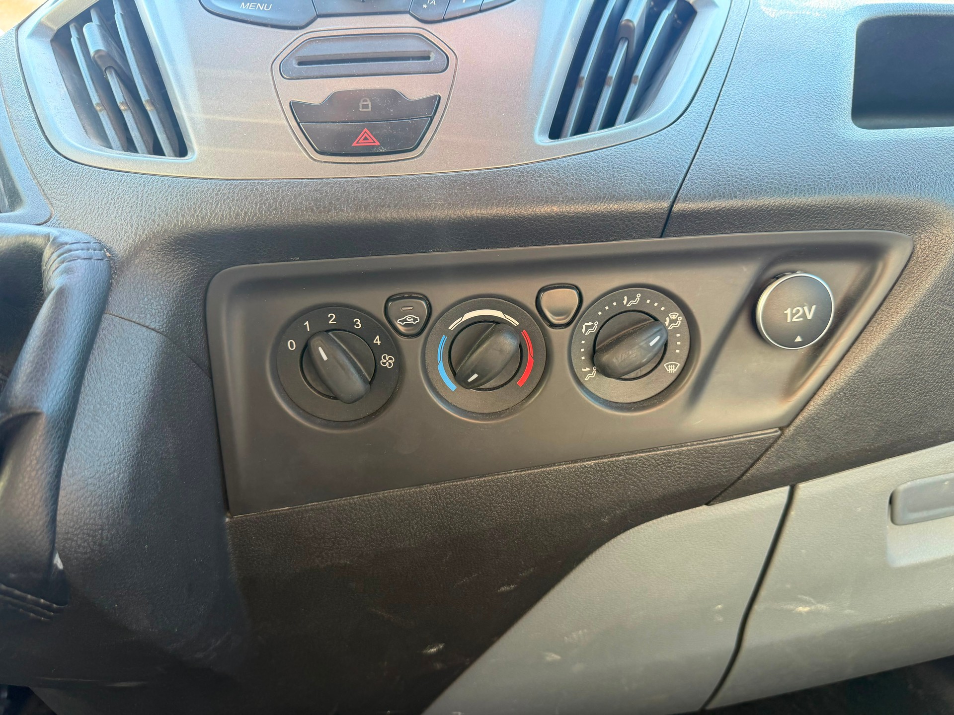 FORD Transit Custom Van 290 L1H1 Trend-image-8
