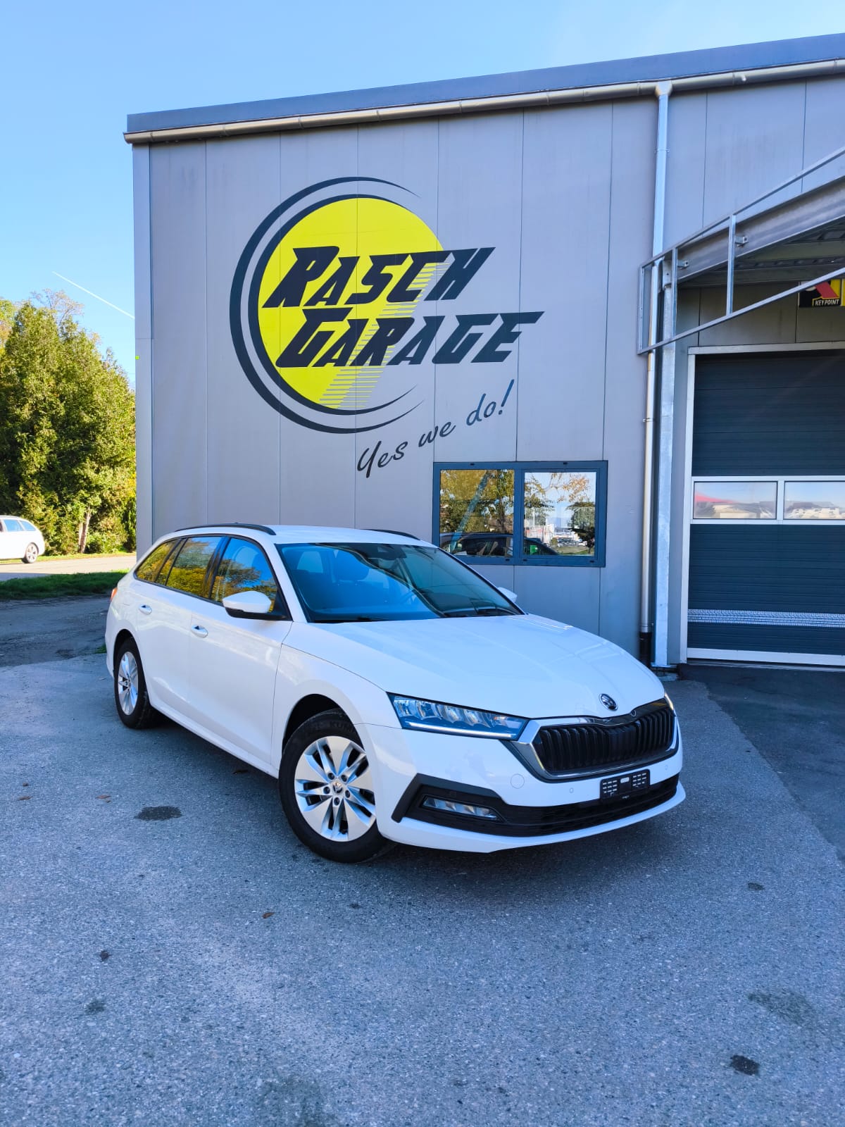 Car photo