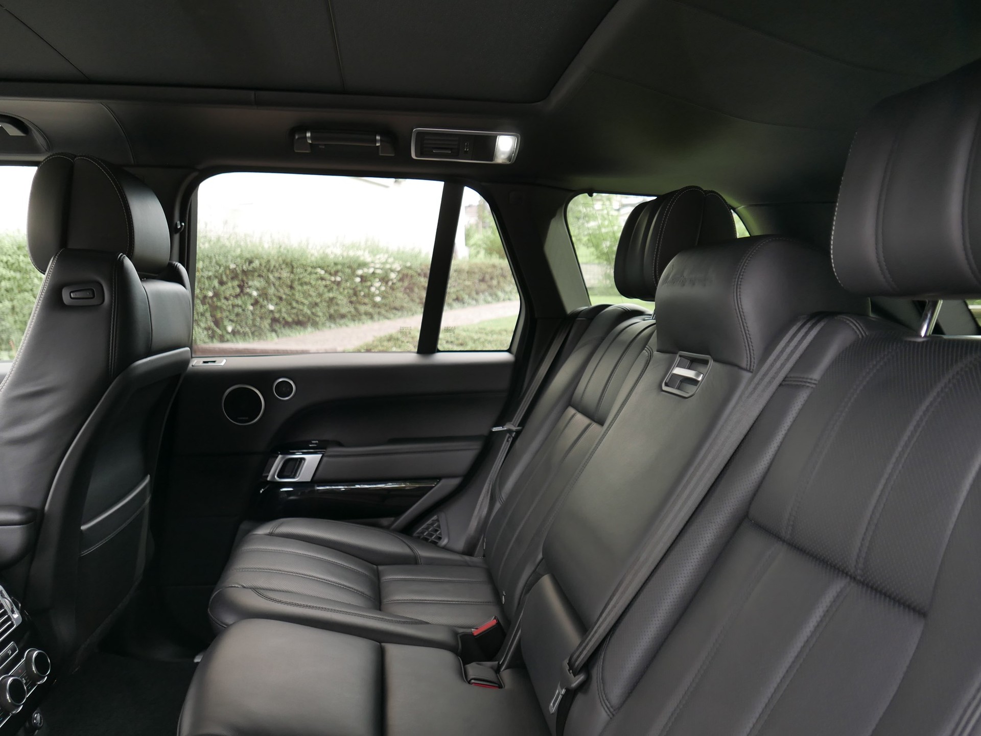 LAND ROVER Range Rover 5.0 SC AB Black Automatic-image-4