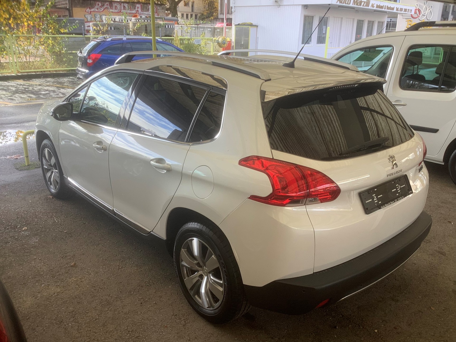 PEUGEOT 2008 1.6 VTI Allure-image-3