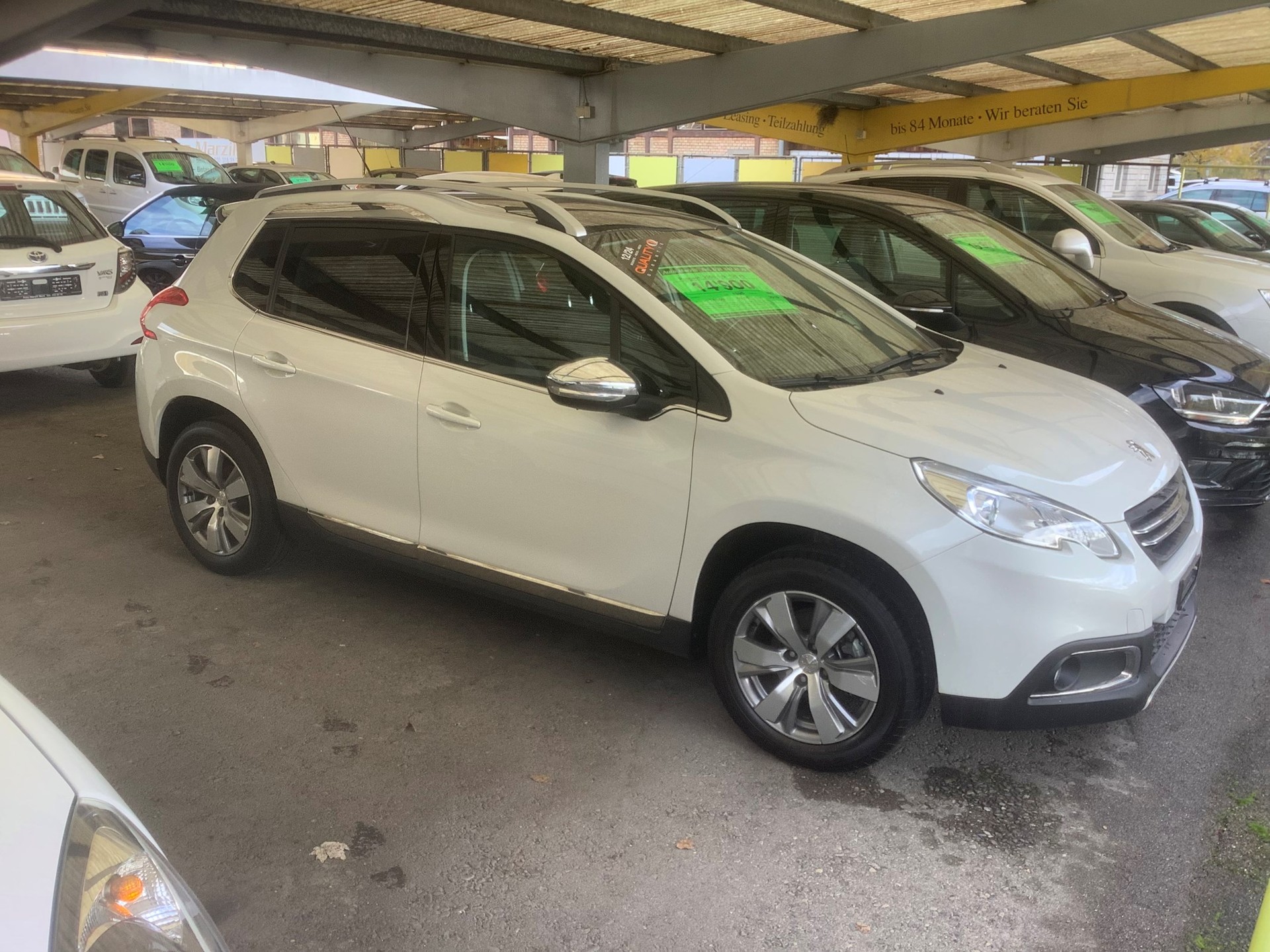 PEUGEOT 2008 1.6 VTI Allure-image-6