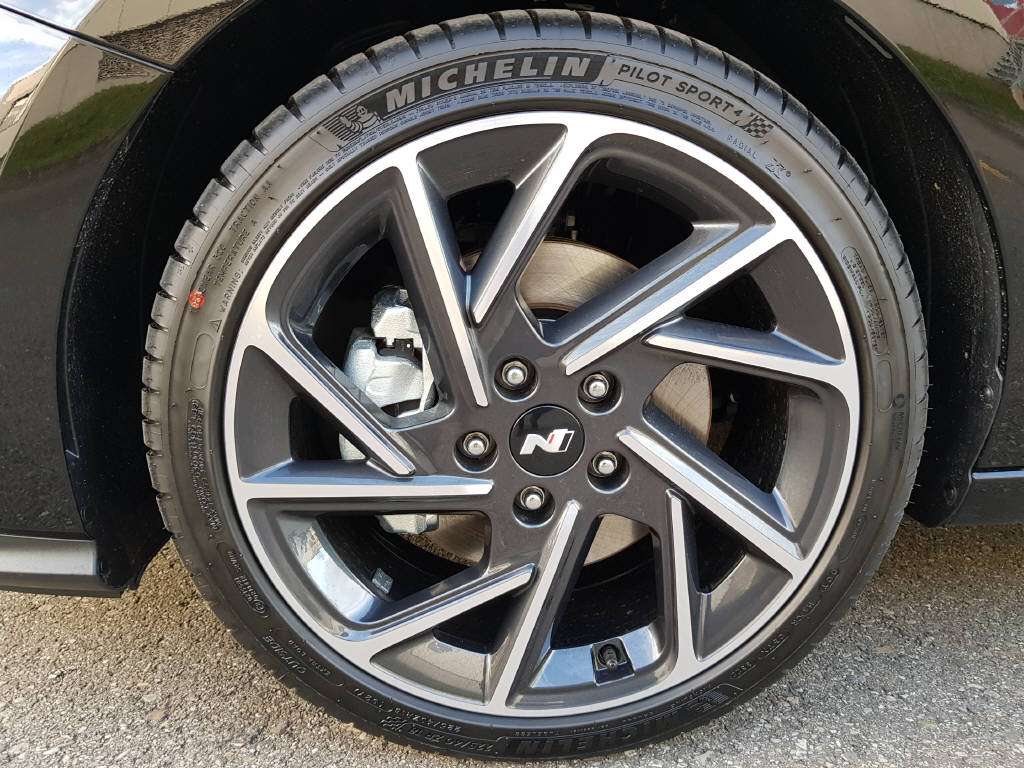 HYUNDAI i30 1.5 T-GDi N-Line-image-3