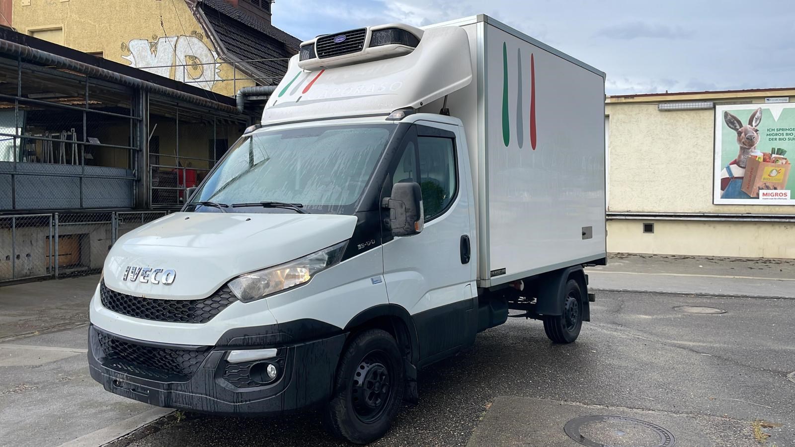 IVECO Daily 35 S 17-image-2