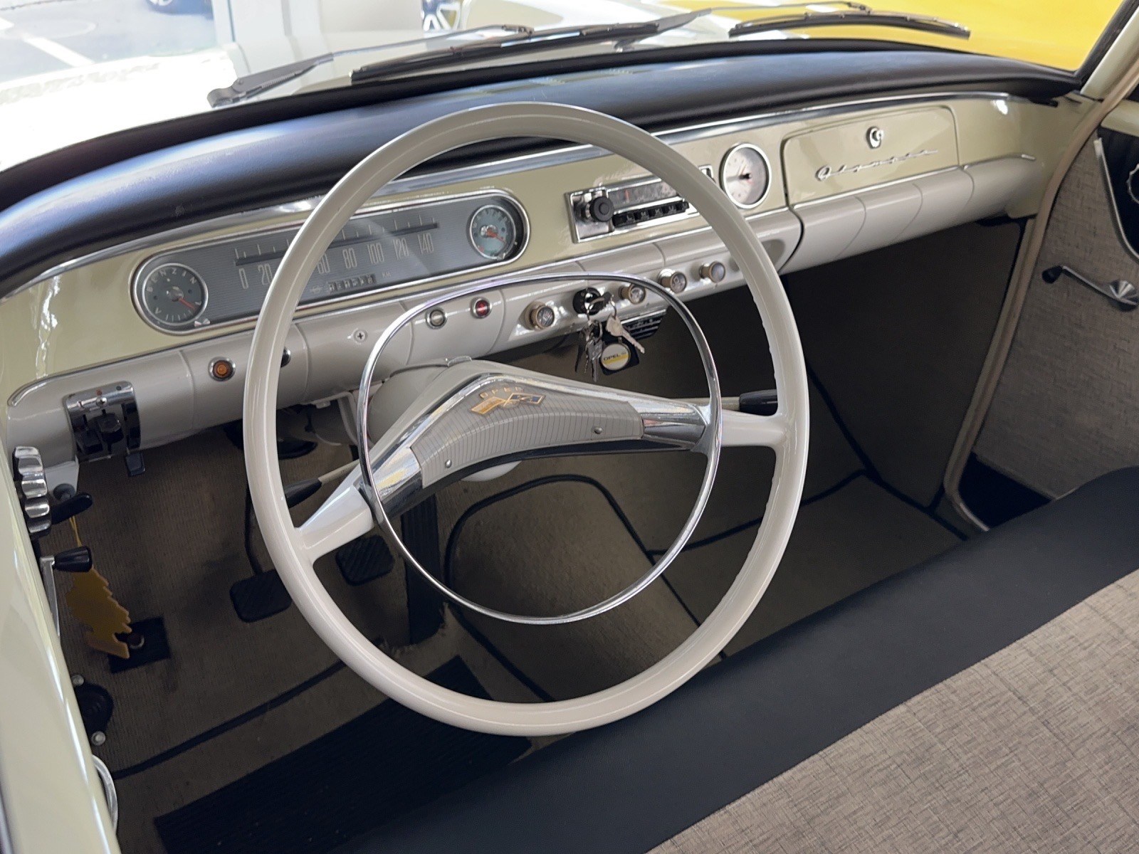 OPEL REKORD 1700-image-9