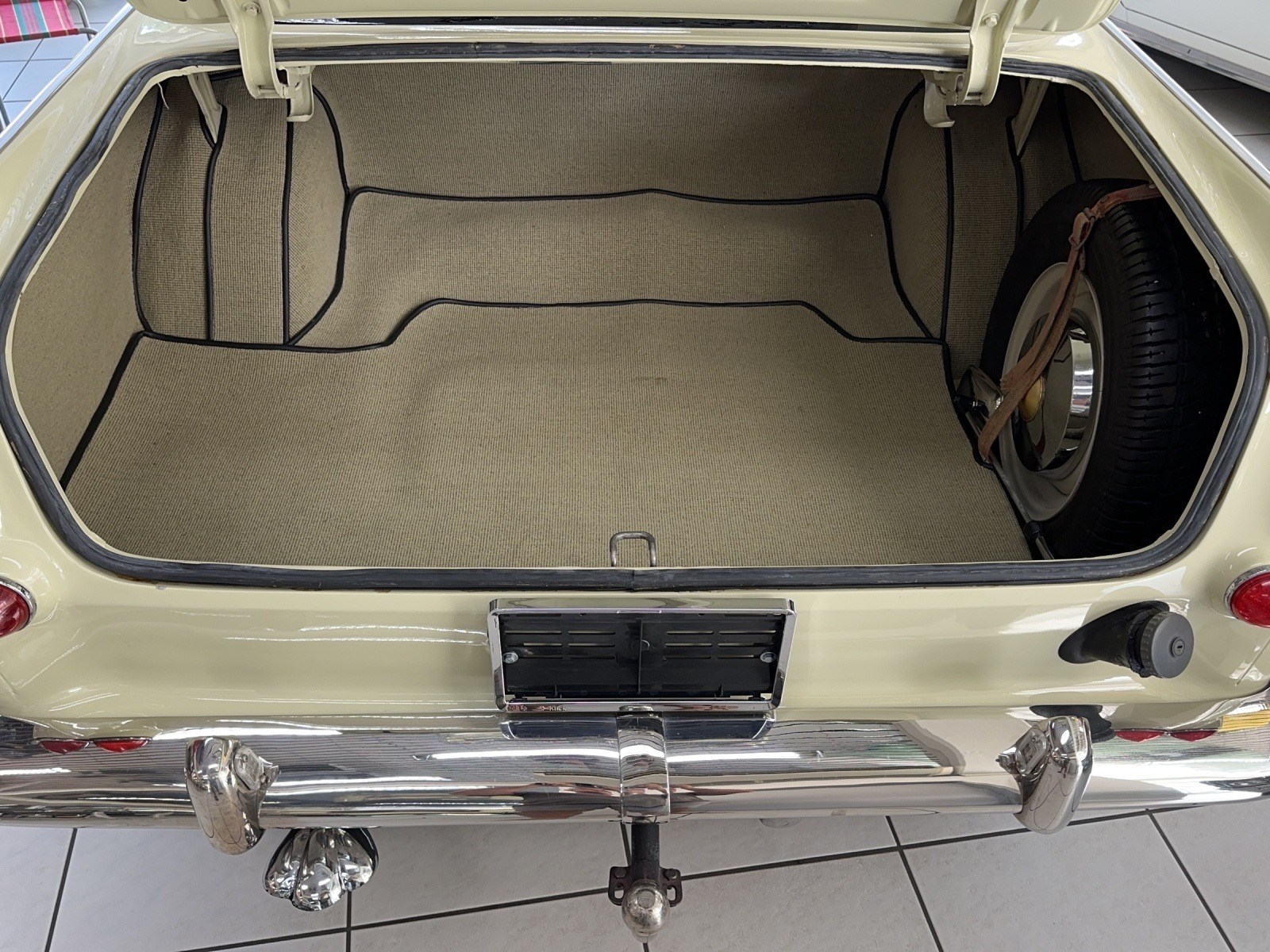 OPEL REKORD 1700-image-12