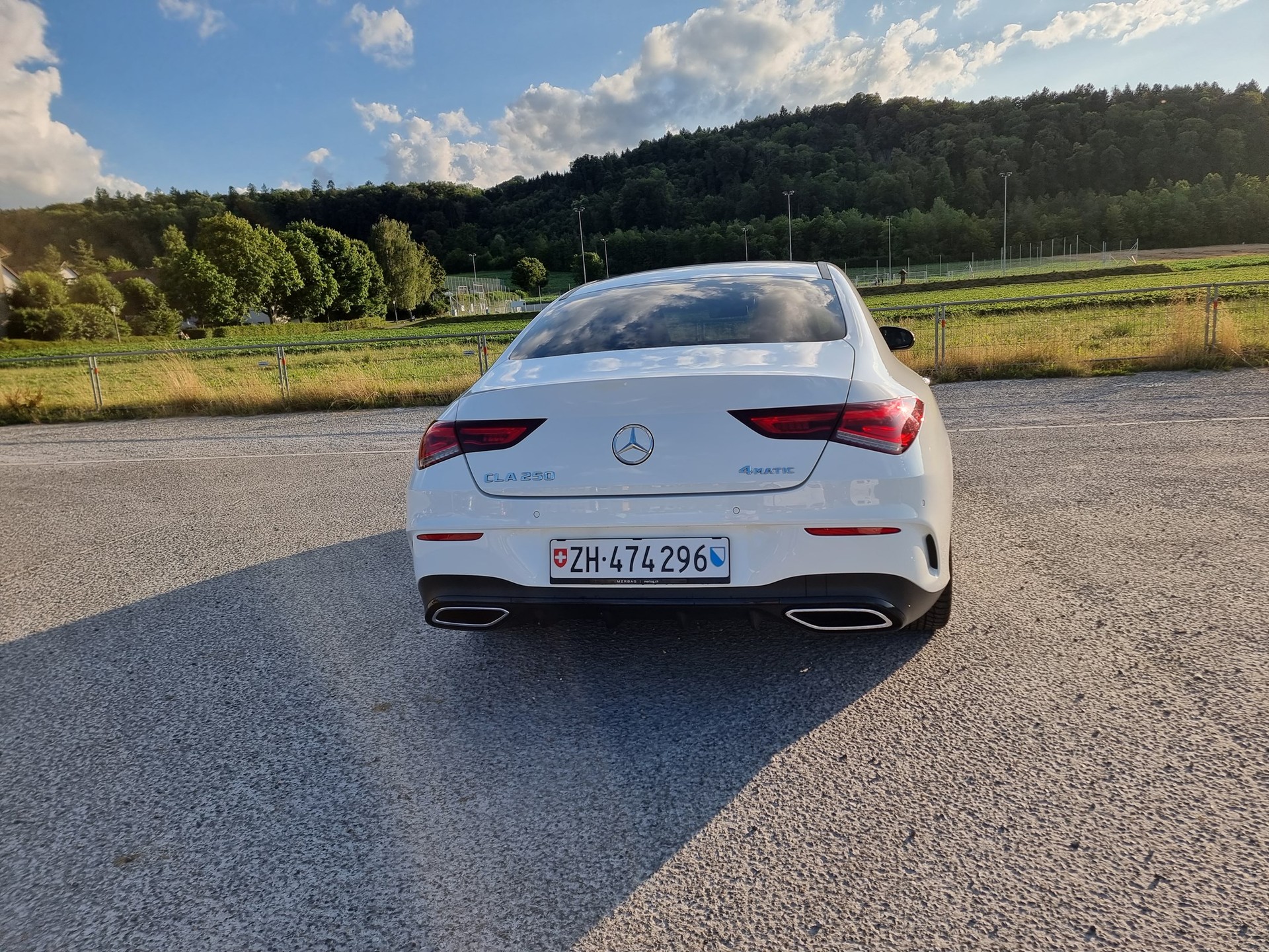MERCEDES-BENZ CLA 250 4Matic AMG Line 7G-DCT-image-3