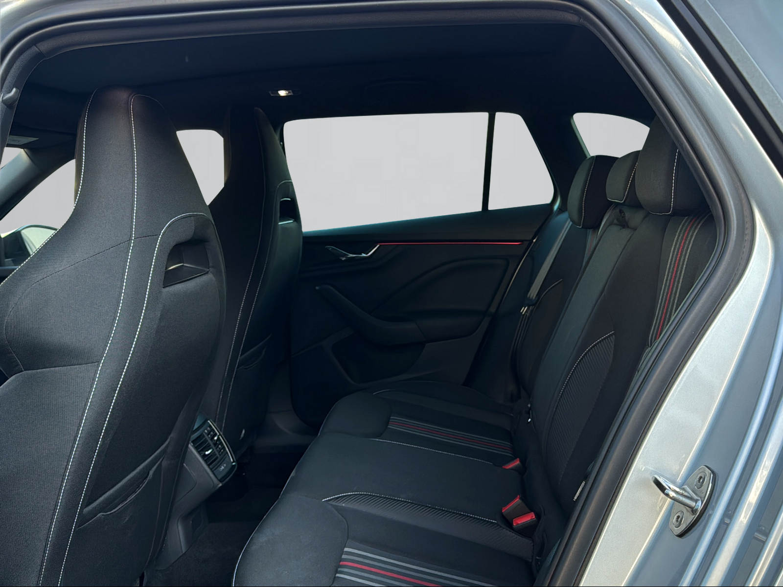SKODA Scala 1.0 TSI Monte Carlo DSG-image-9