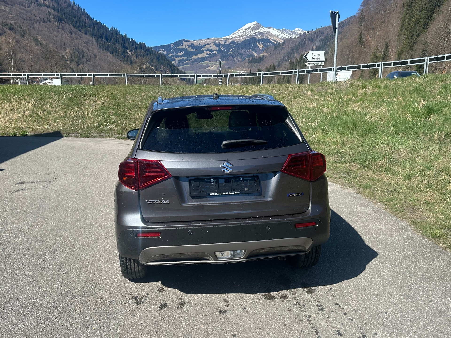 SUZUKI Vitara 1.5 Hybrid Compact Top 4x4 AGS-image-4