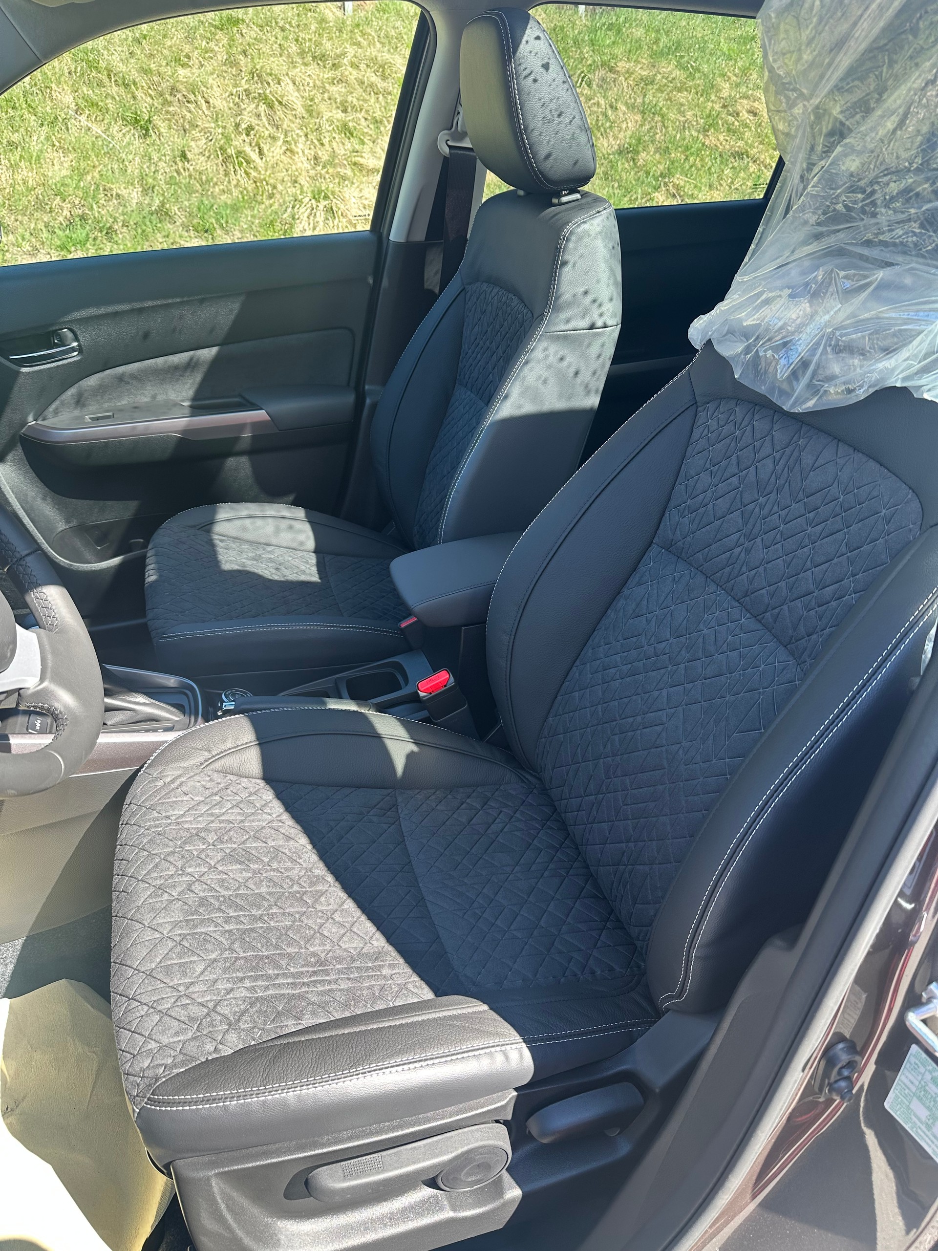 SUZUKI Vitara 1.5 Hybrid Compact Top 4x4 AGS-image-7