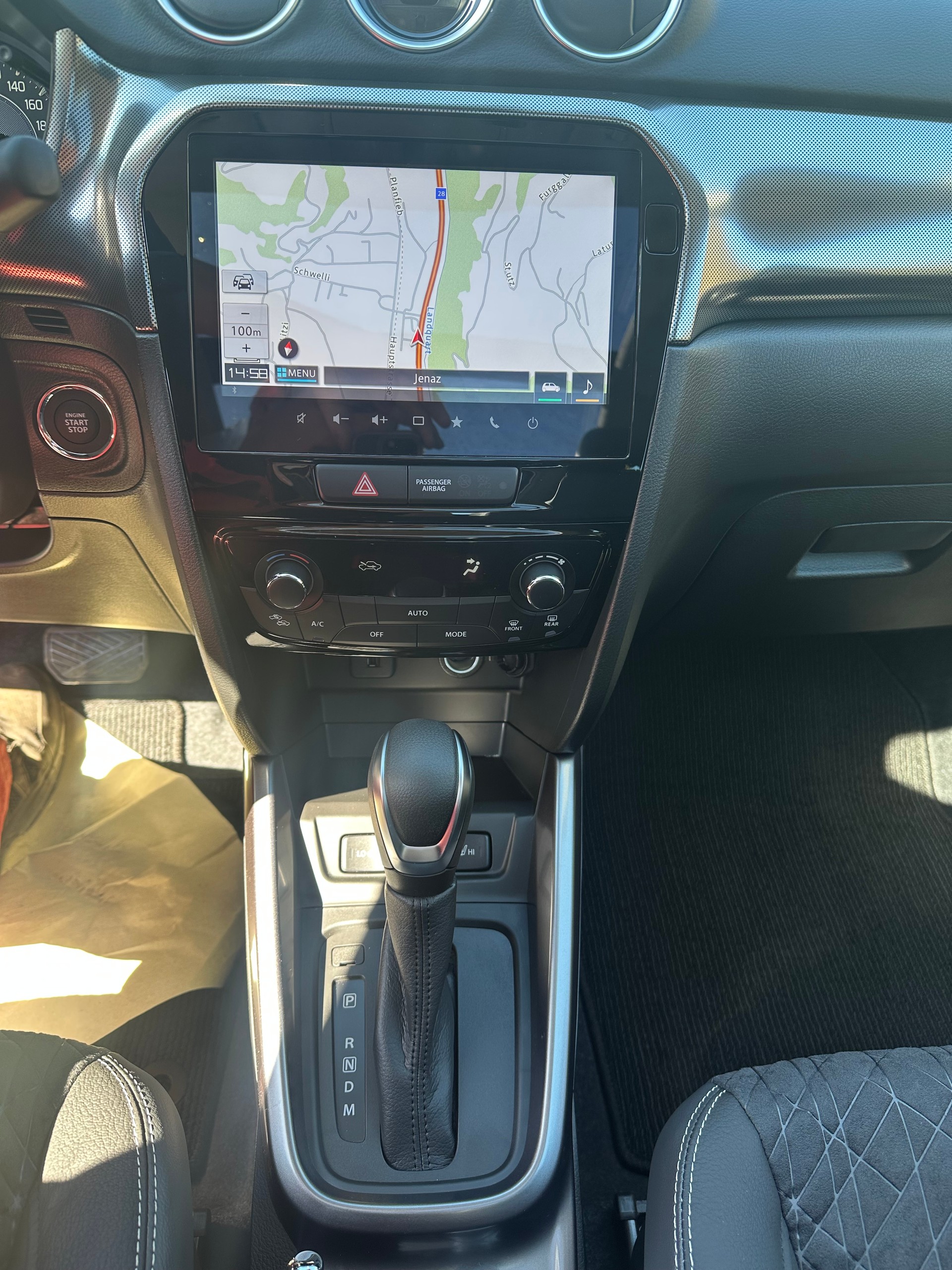 SUZUKI Vitara 1.5 Hybrid Compact Top 4x4 AGS-image-10