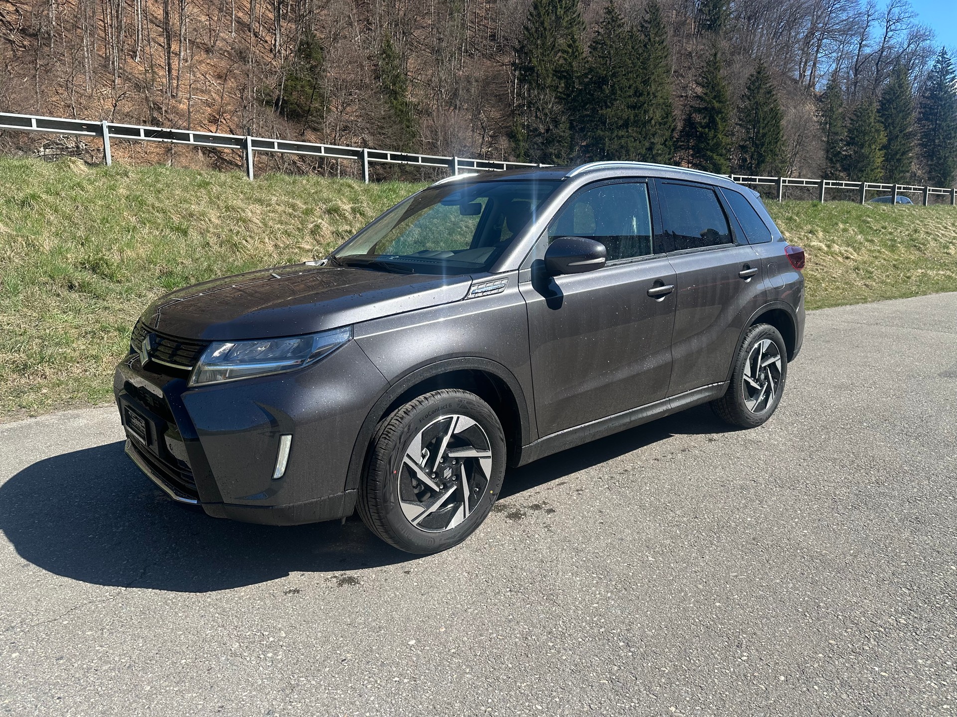 SUZUKI Vitara 1.5 Hybrid Compact Top 4x4 AGS-image-1