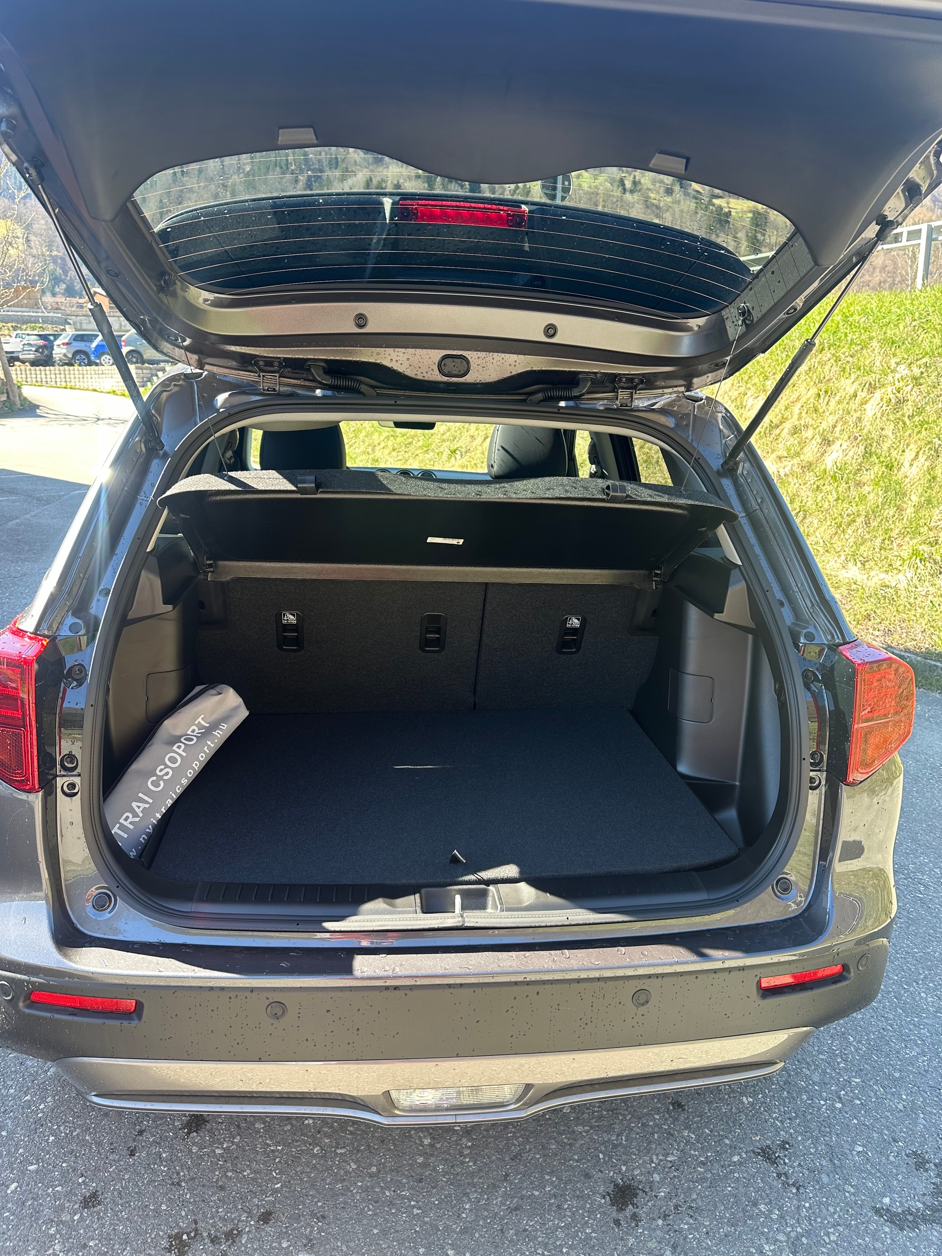 SUZUKI Vitara 1.5 Hybrid Compact Top 4x4 AGS-image-5