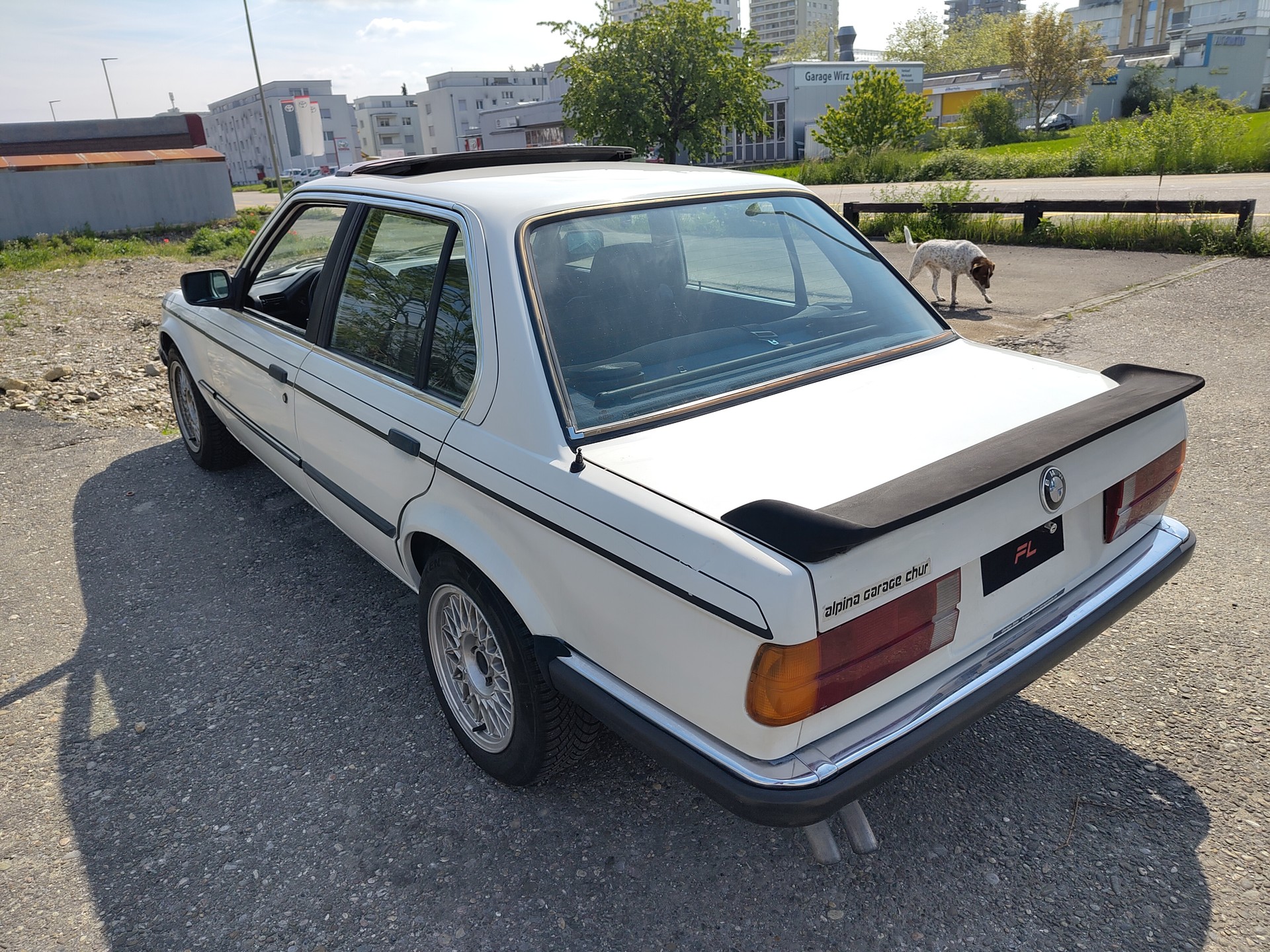 BMW 324d-image-7