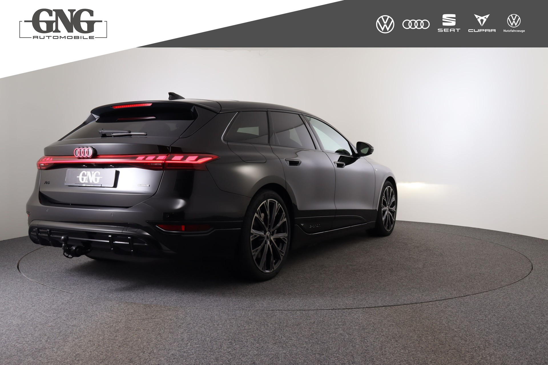 AUDI A6 Avant e-tron quattro-image-4