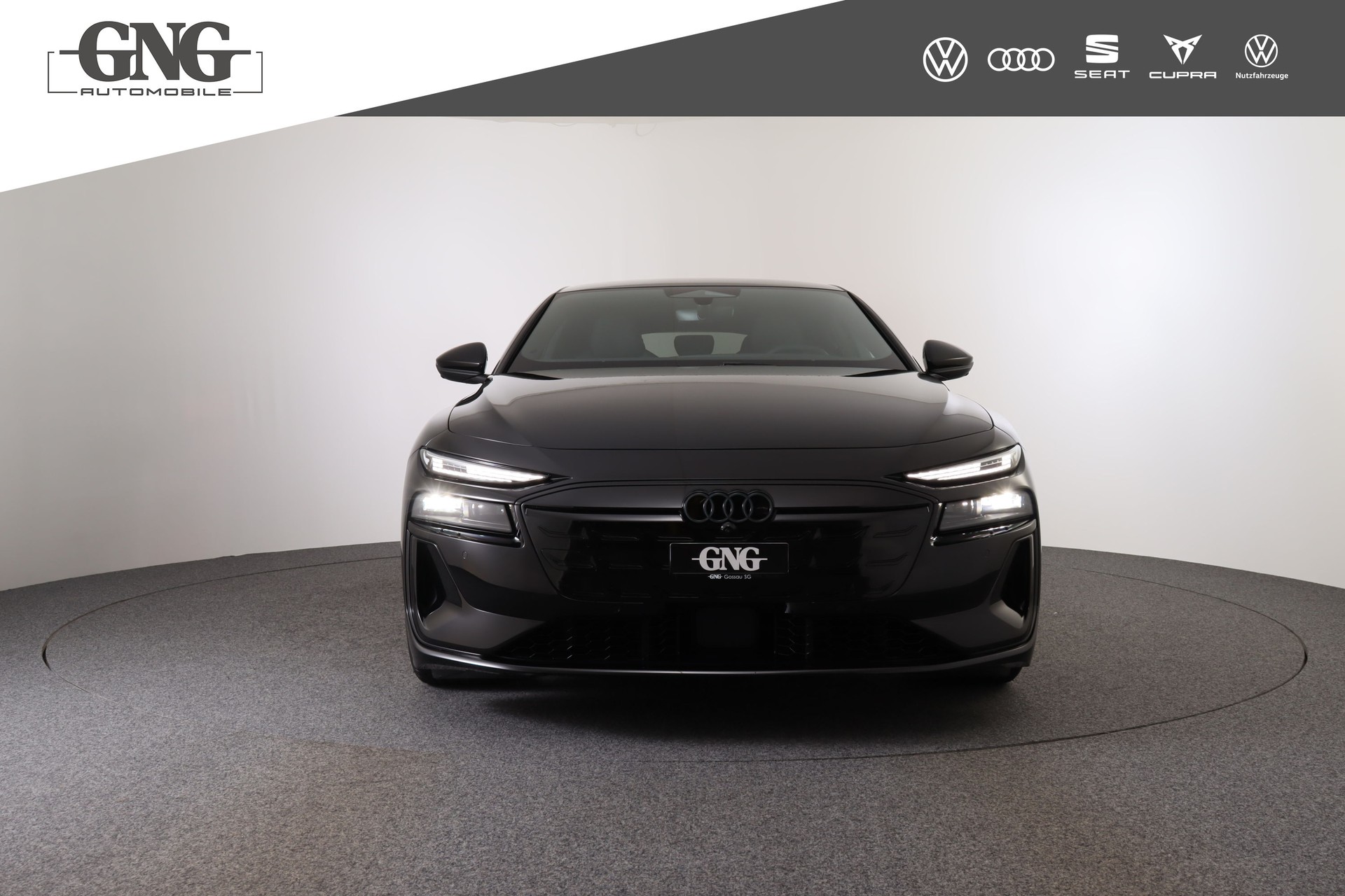 AUDI A6 Avant e-tron quattro-image-7