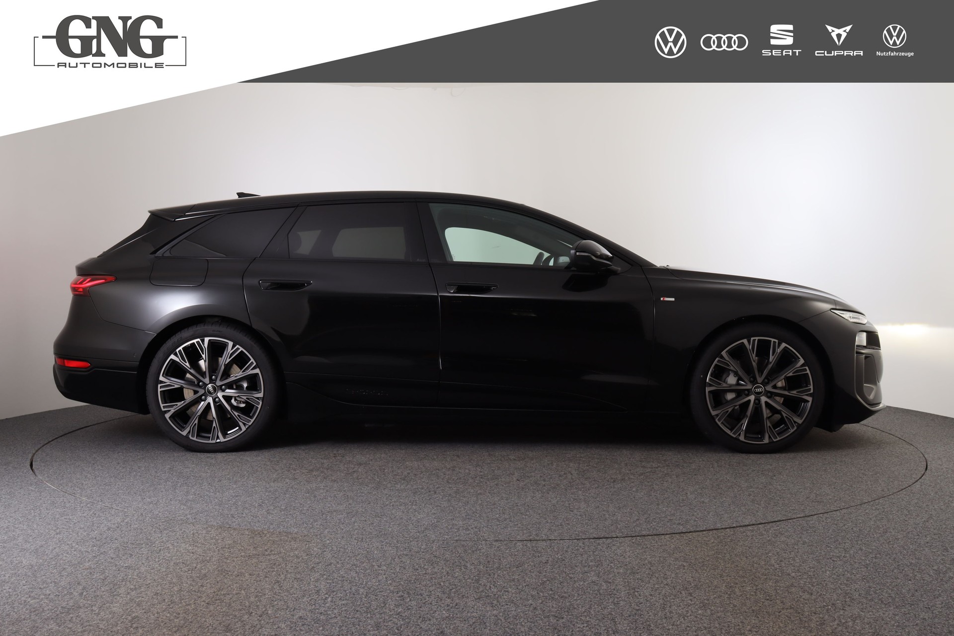AUDI A6 Avant e-tron quattro-image-5