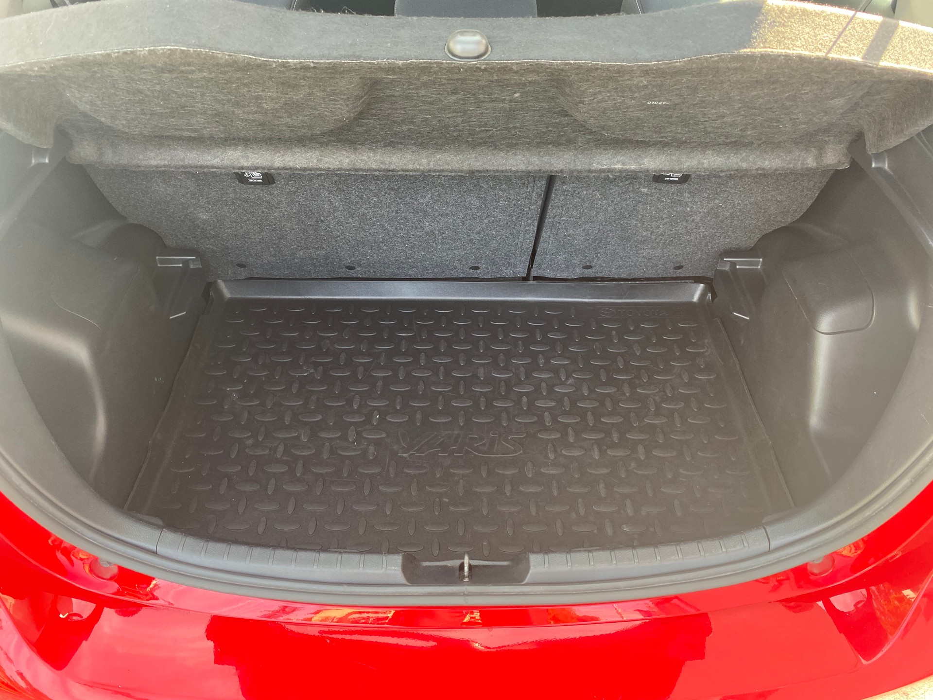 TOYOTA Yaris 1.0 Active-image-22