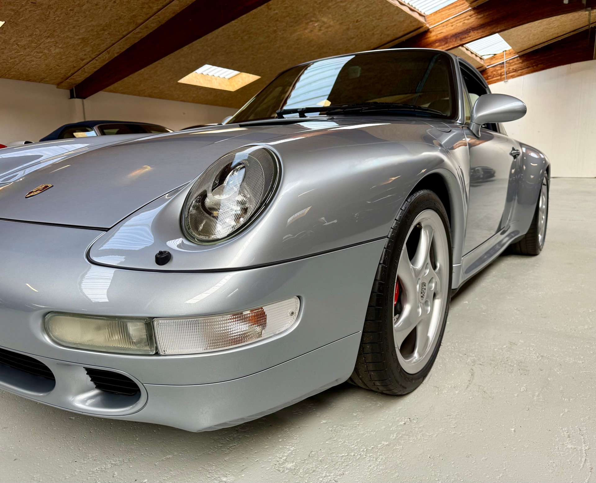 PORSCHE Carrera 4S-image-4