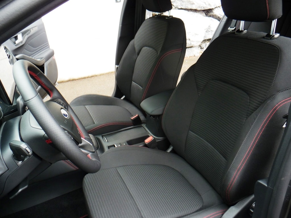 FORD Focus 1.0 MHEV ST-Line X Automat mit Anhängekupplung-image-6
