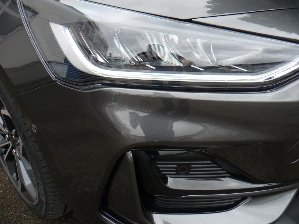 FORD Focus 1.0 MHEV ST-Line X Automat mit Anhängekupplung-image-1