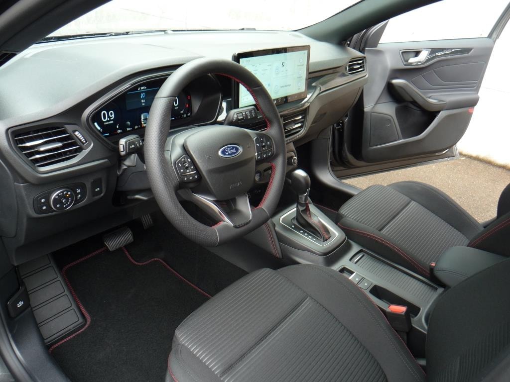 FORD Focus 1.0 MHEV ST-Line X Automat mit Anhängekupplung-image-5