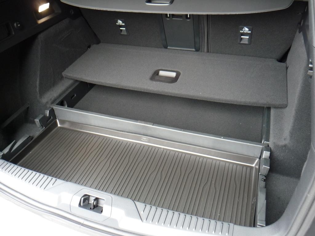 FORD Focus 1.0 MHEV ST-Line X Automat mit Anhängekupplung-image-13