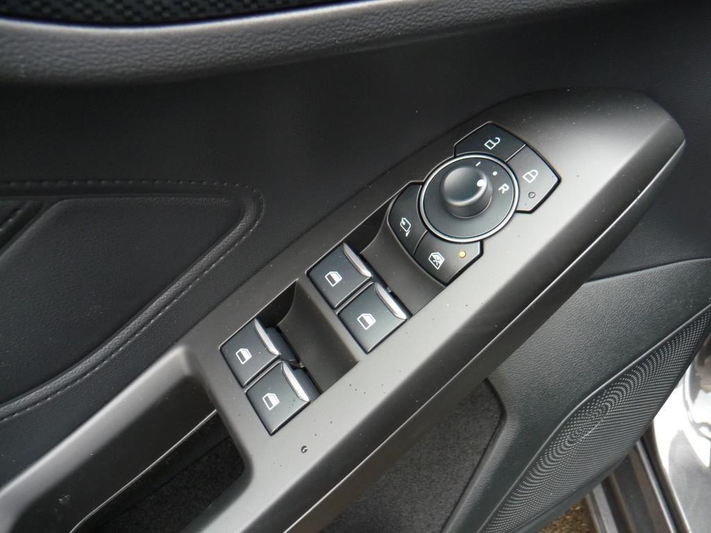 FORD Focus 1.0 MHEV ST-Line X Automat mit Anhängekupplung-image-7