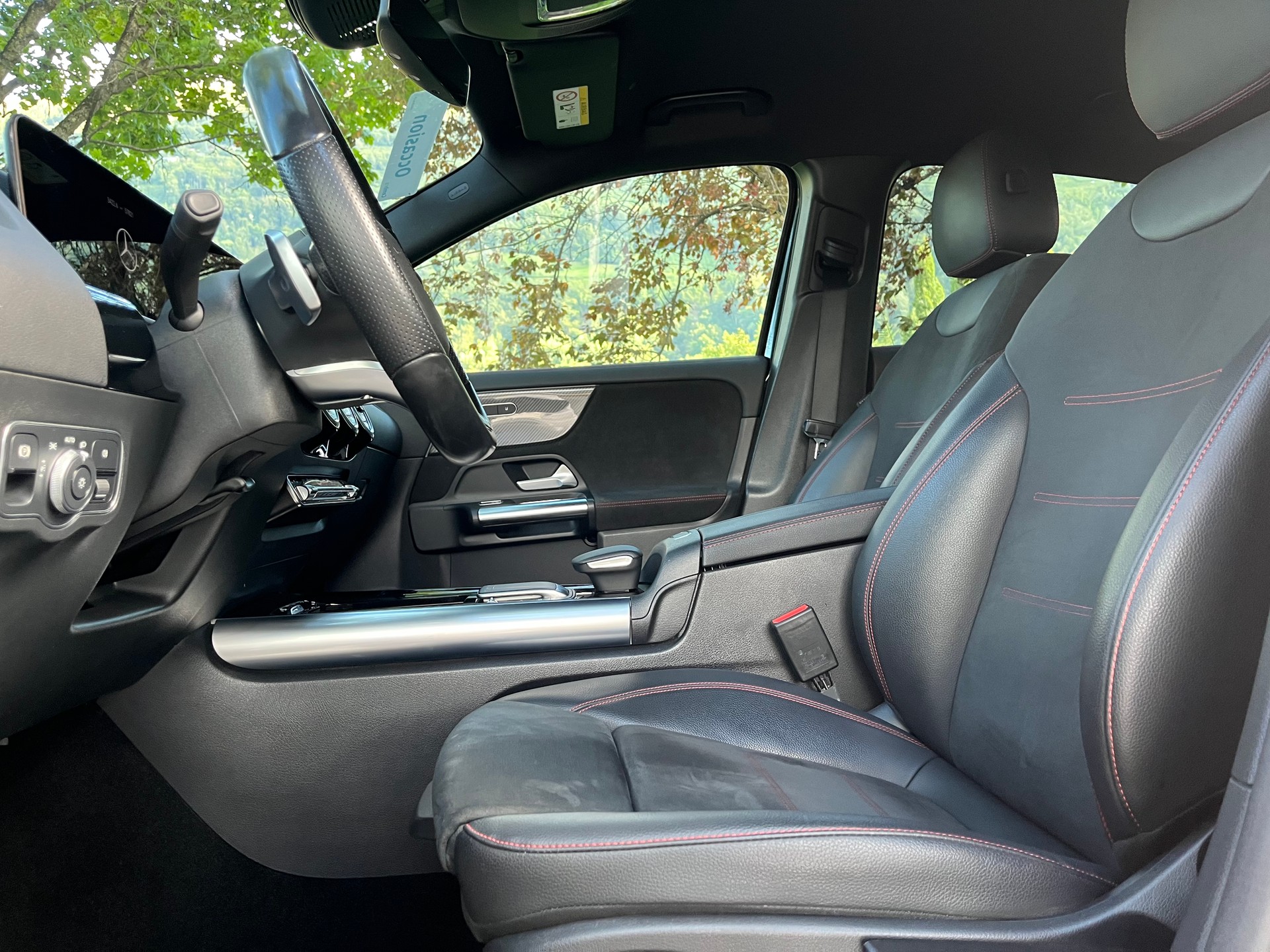 MERCEDES-BENZ GLA 200 4Matic AMG Line 8G-DCT-image-16