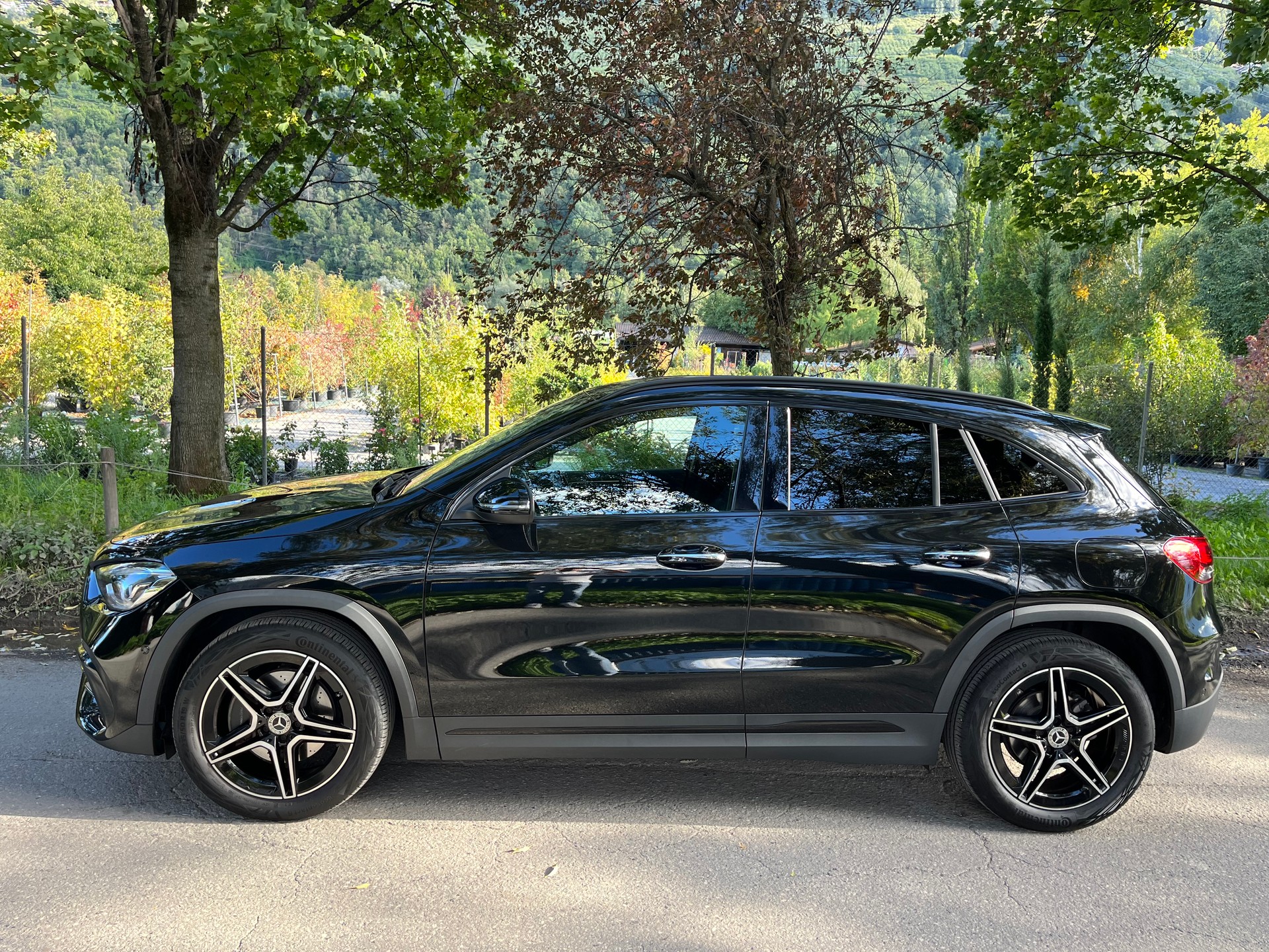 MERCEDES-BENZ GLA 200 4Matic AMG Line 8G-DCT-image-5