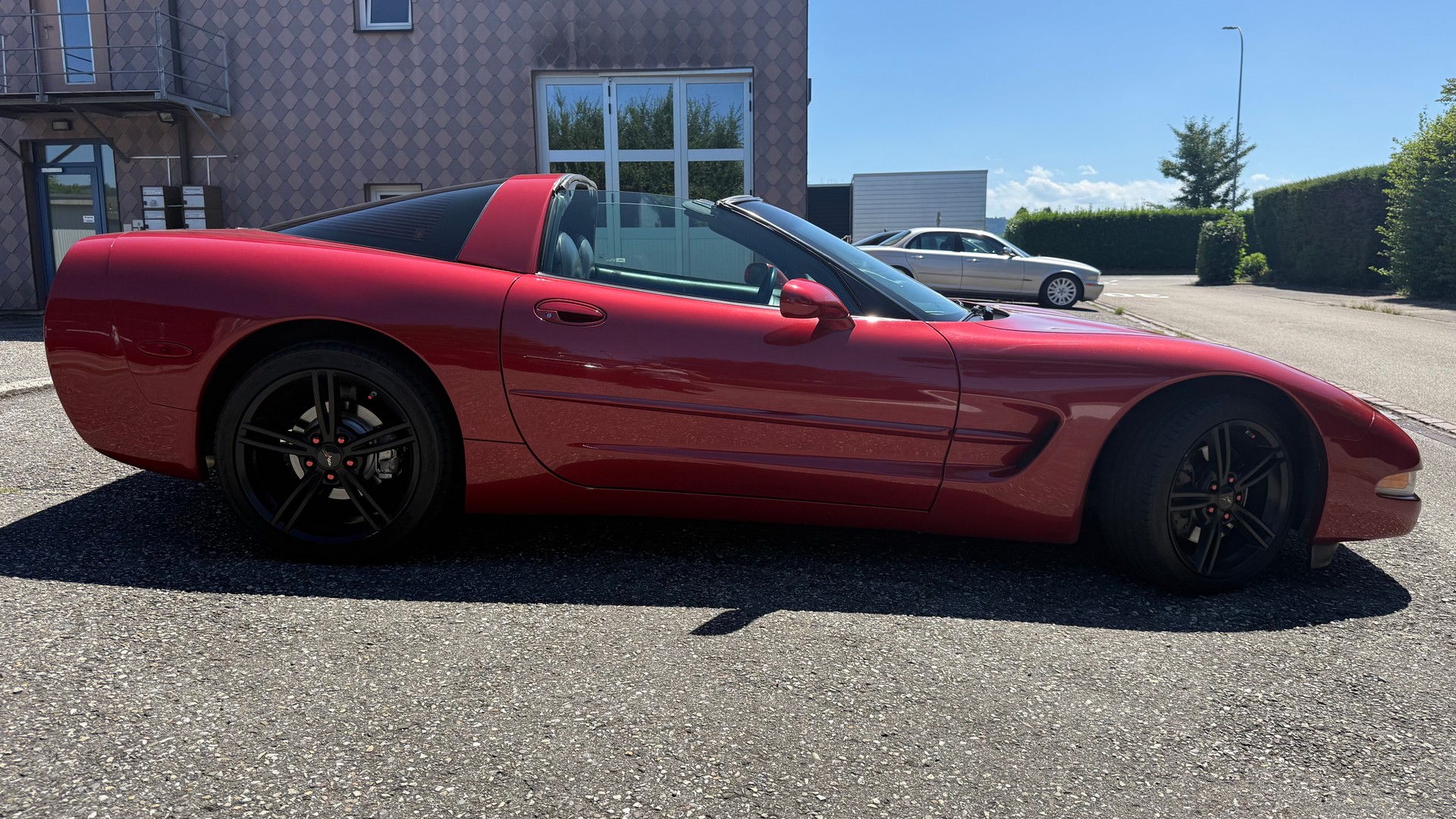 CHEVROLET CORVETTE-image-3