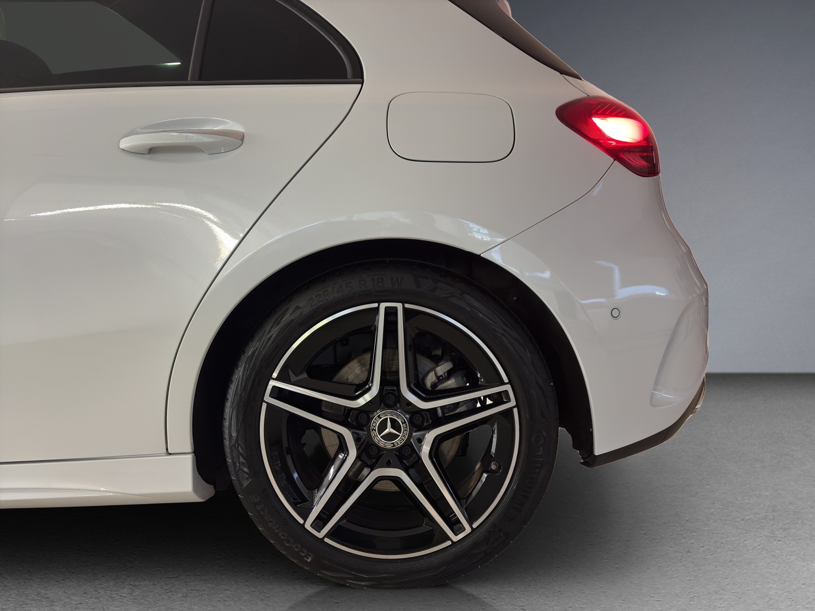 Image MERCEDES-BENZ A-250 A 250 AMG Line 4Matic