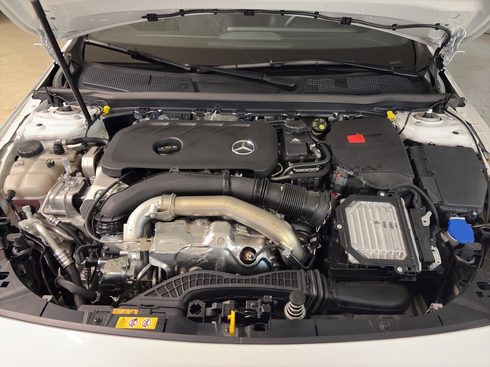 Image MERCEDES-BENZ A-250 A 250 AMG Line 4Matic