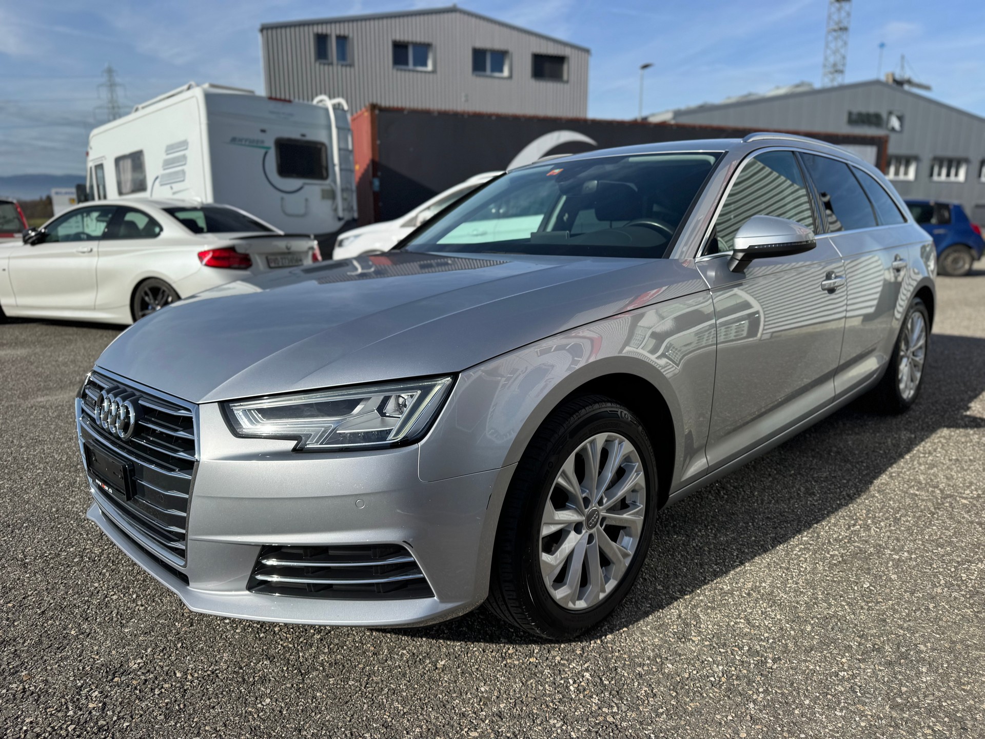 AUDI A4 Avant 2.0 TDI Design quattro S-tronic-image-1